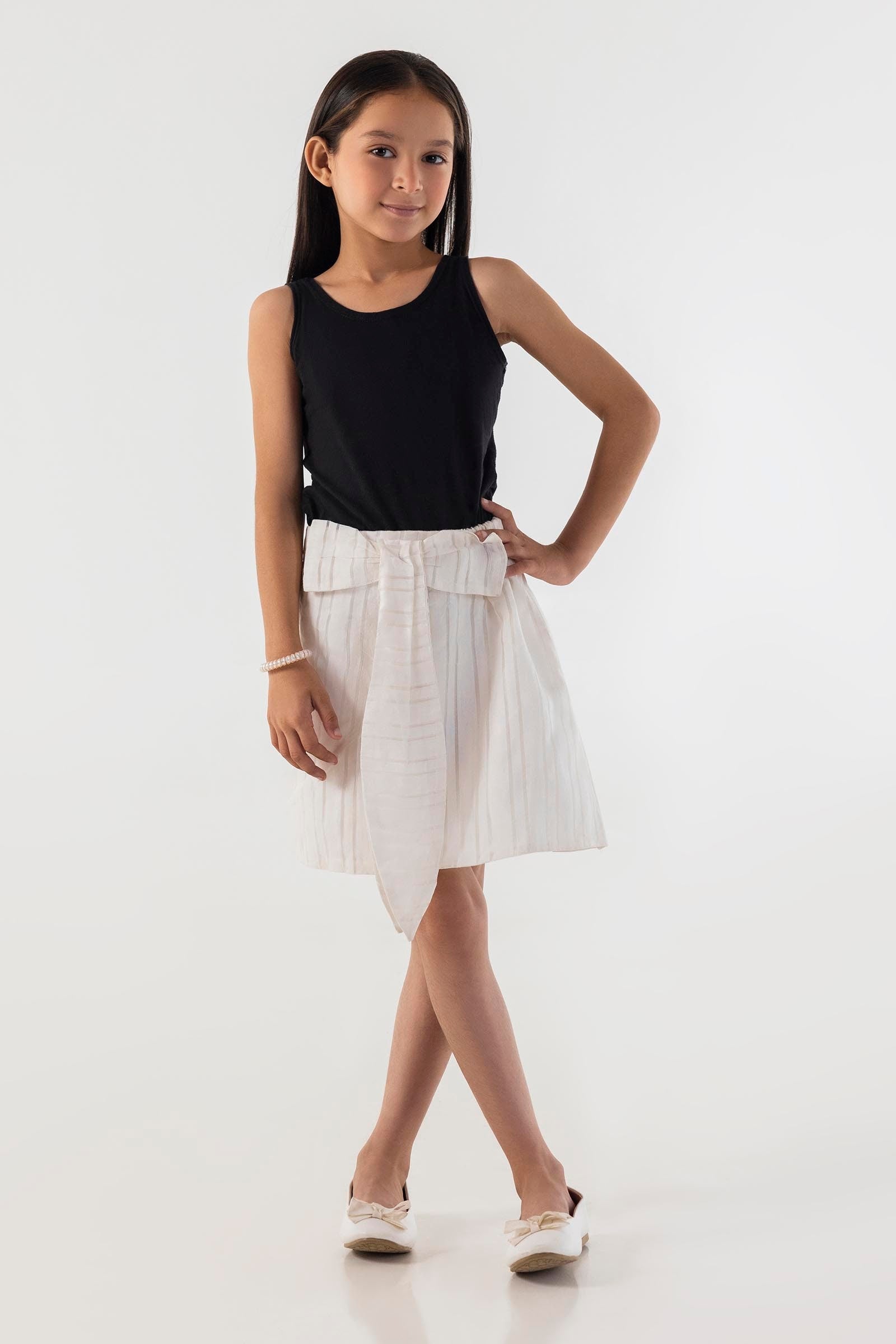 https://cdn.shopify.com/s/files/1/0740/1753/8280/files/ss24gwtr369_1.jpg?v=1756729327