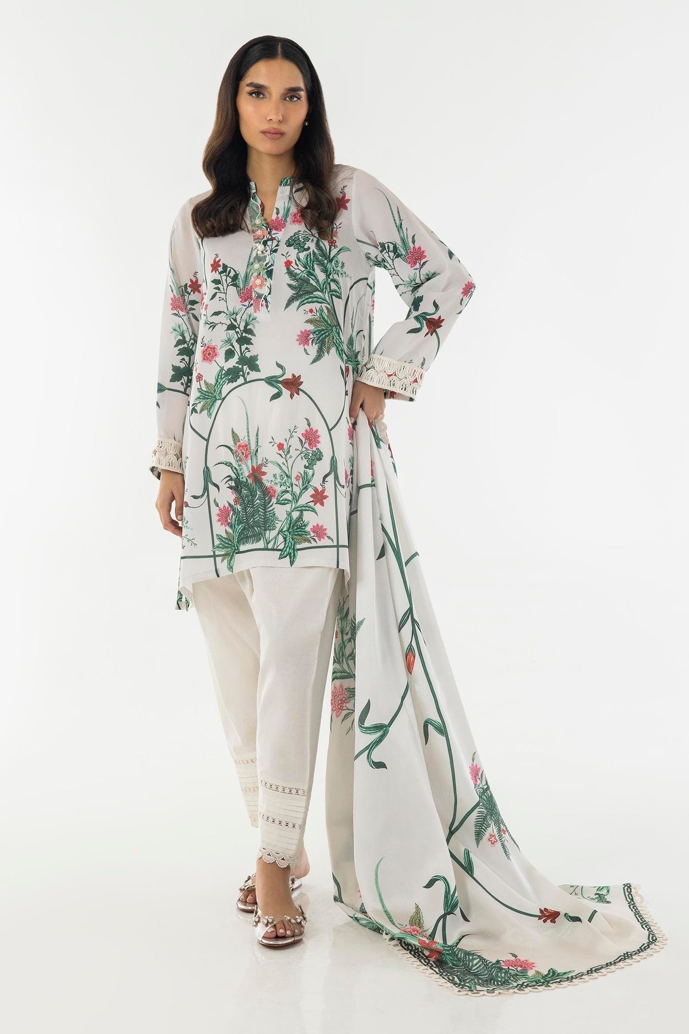 https://cdn.shopify.com/s/files/1/0740/1753/8280/files/ss24sge237p2d_1_1.jpg?v=1756731974