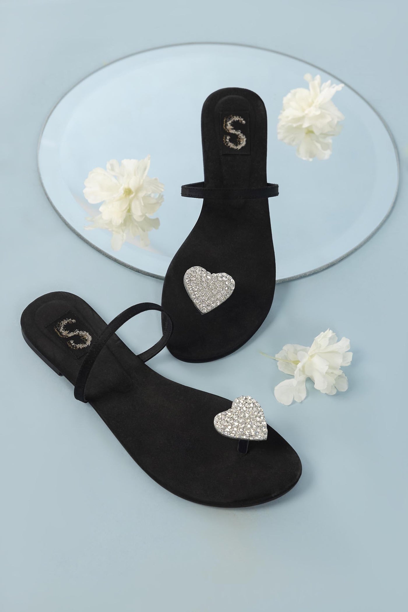 Black Heart Toe Ring Flats