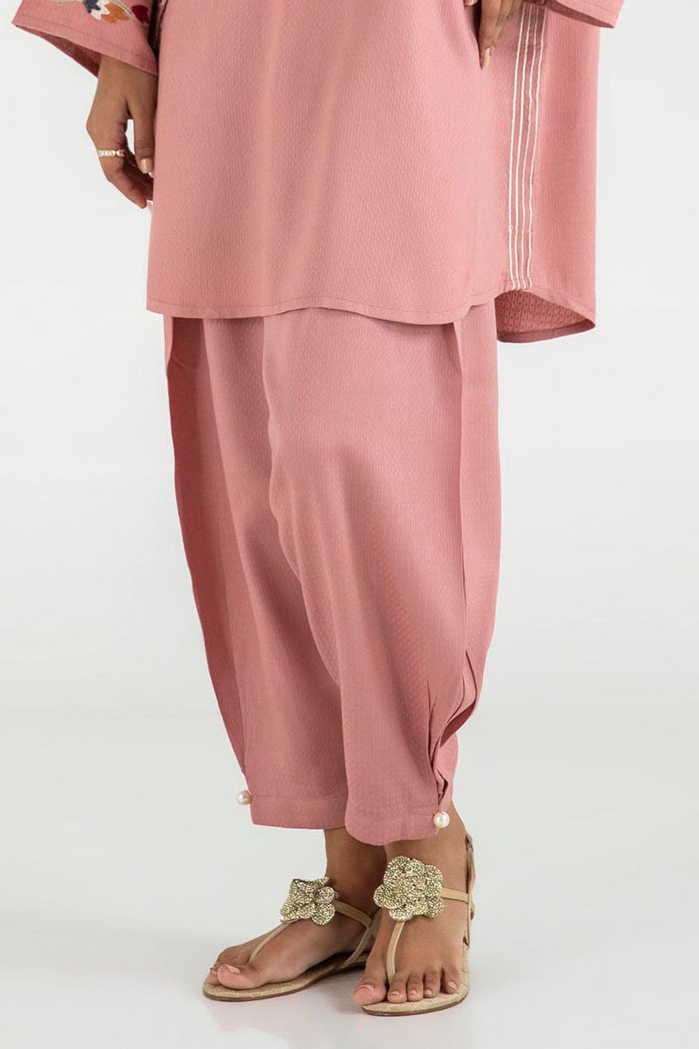 https://cdn.shopify.com/s/files/1/0740/1753/8280/files/ss24trd147ese_1_392d78f5-4f4a-49a9-9cf6-9328e38ec897.jpg?v=1756731315