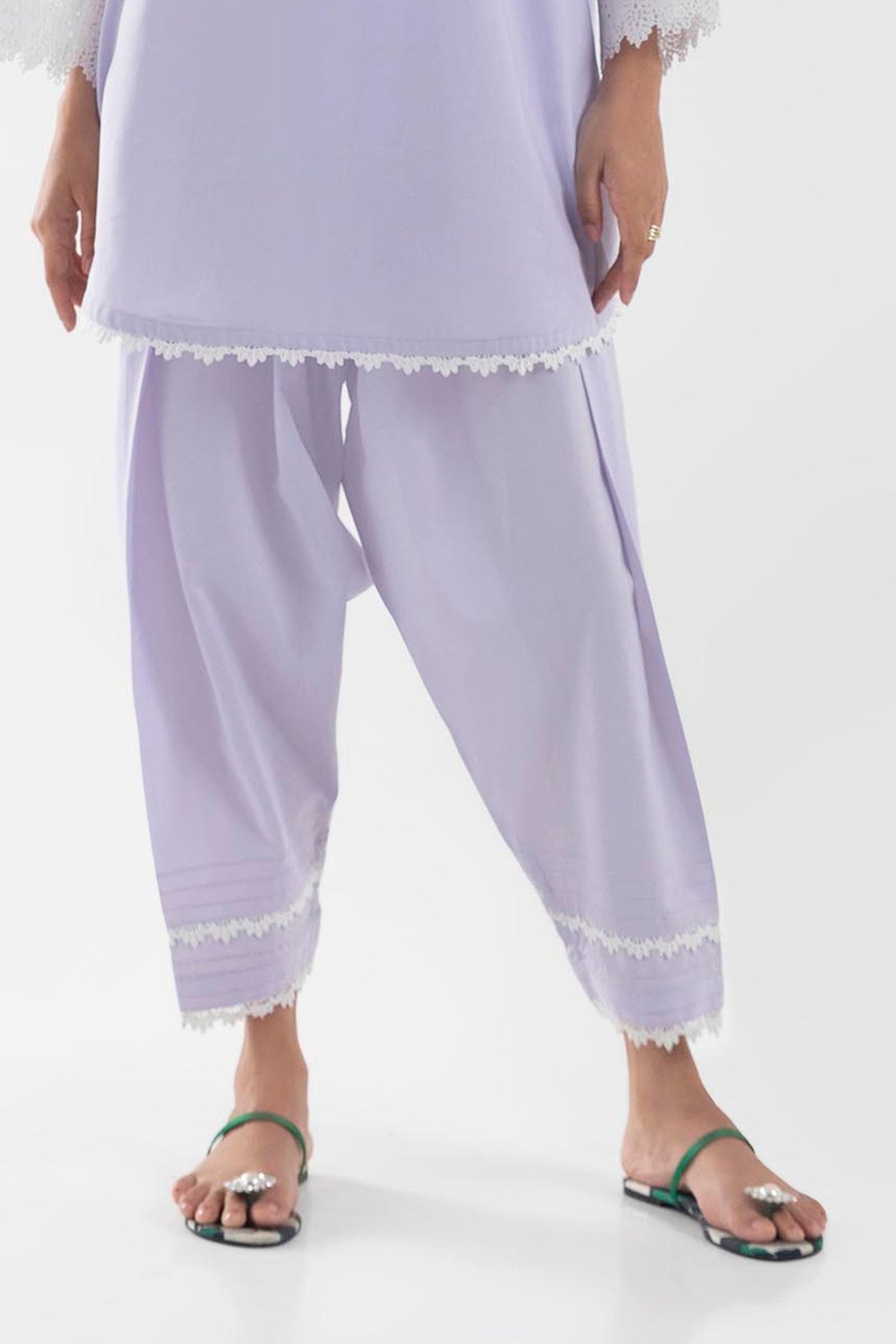 https://cdn.shopify.com/s/files/1/0740/1753/8280/files/ss24trd194_2_dea1eeb6-bec4-4ed4-8cae-70b09d2b9adb.jpg?v=1756731297