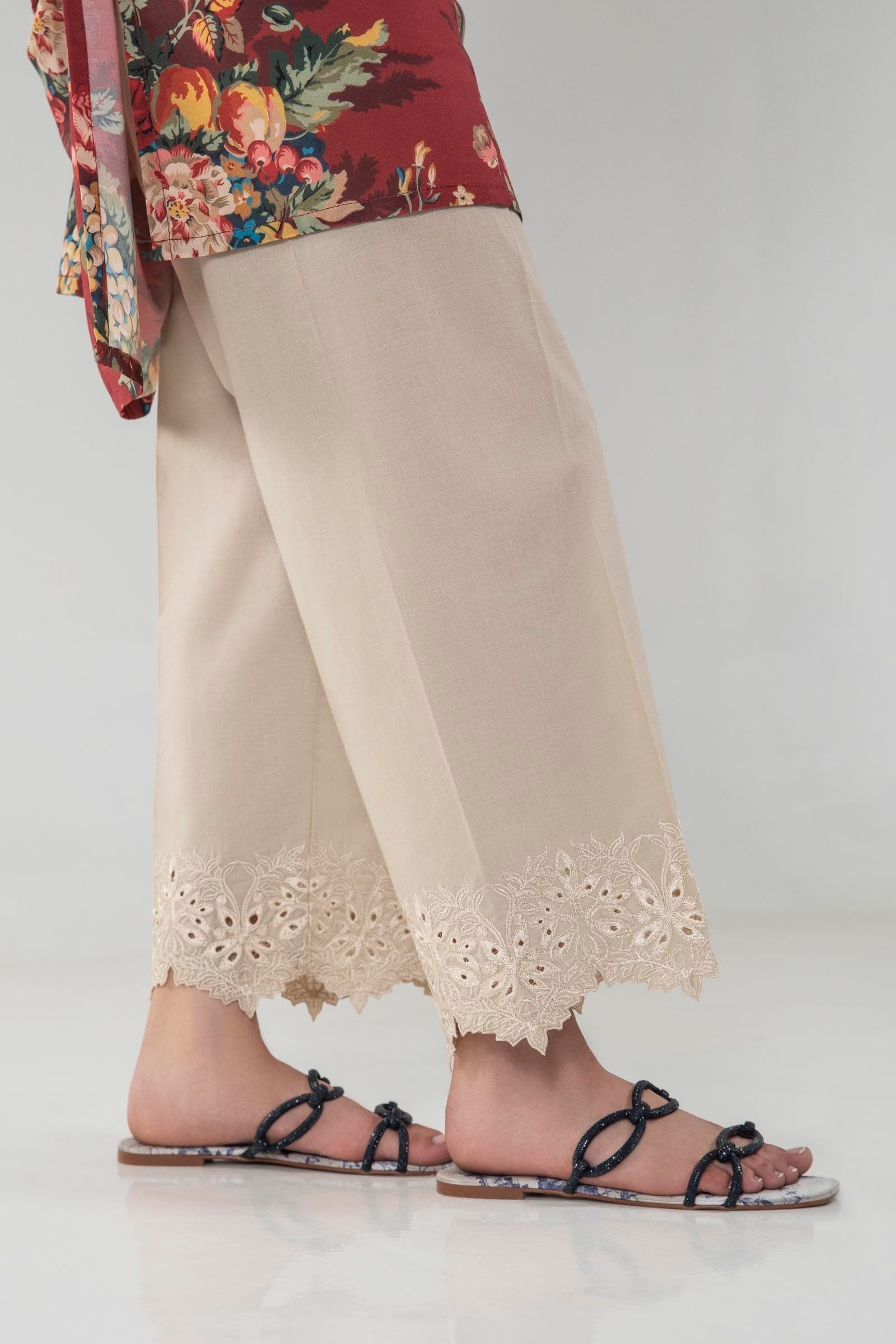 Design 3 - Winter Pret 25 Shirt & Trouser