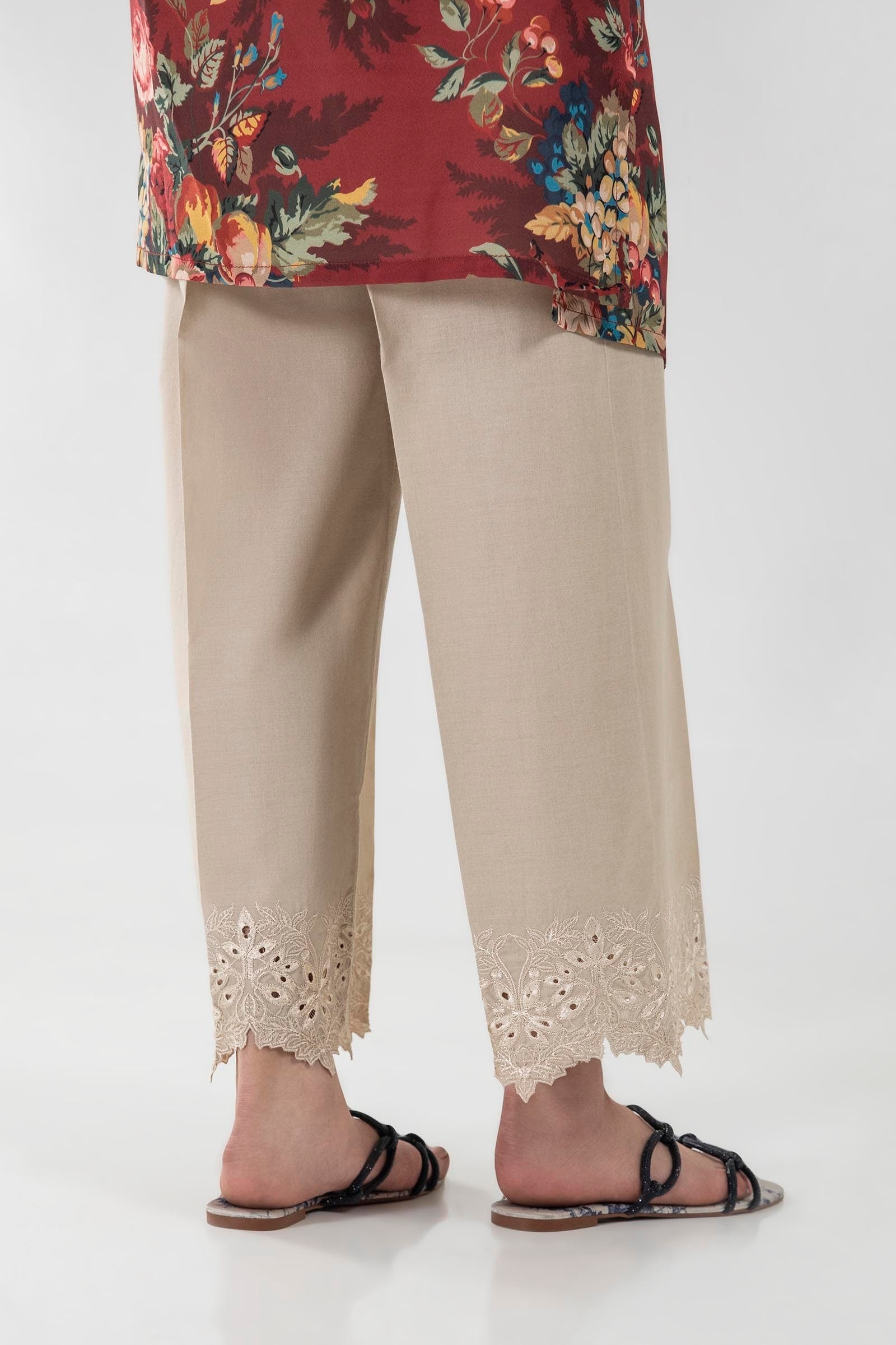 Design 3 - Winter Pret 25 Shirt & Trouser
