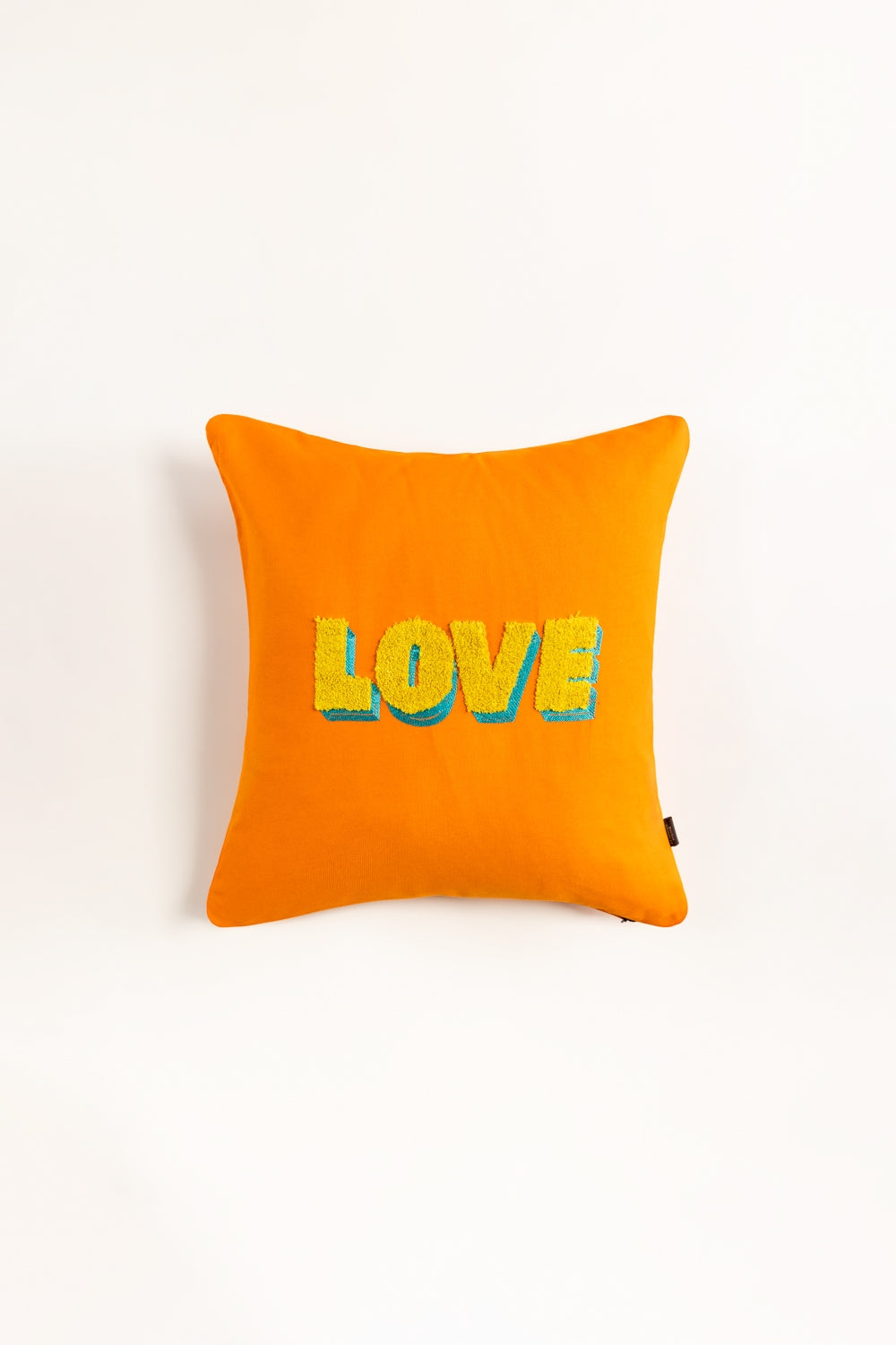 Ss25-Ec-008 Terry Embroidered Cushion Cover