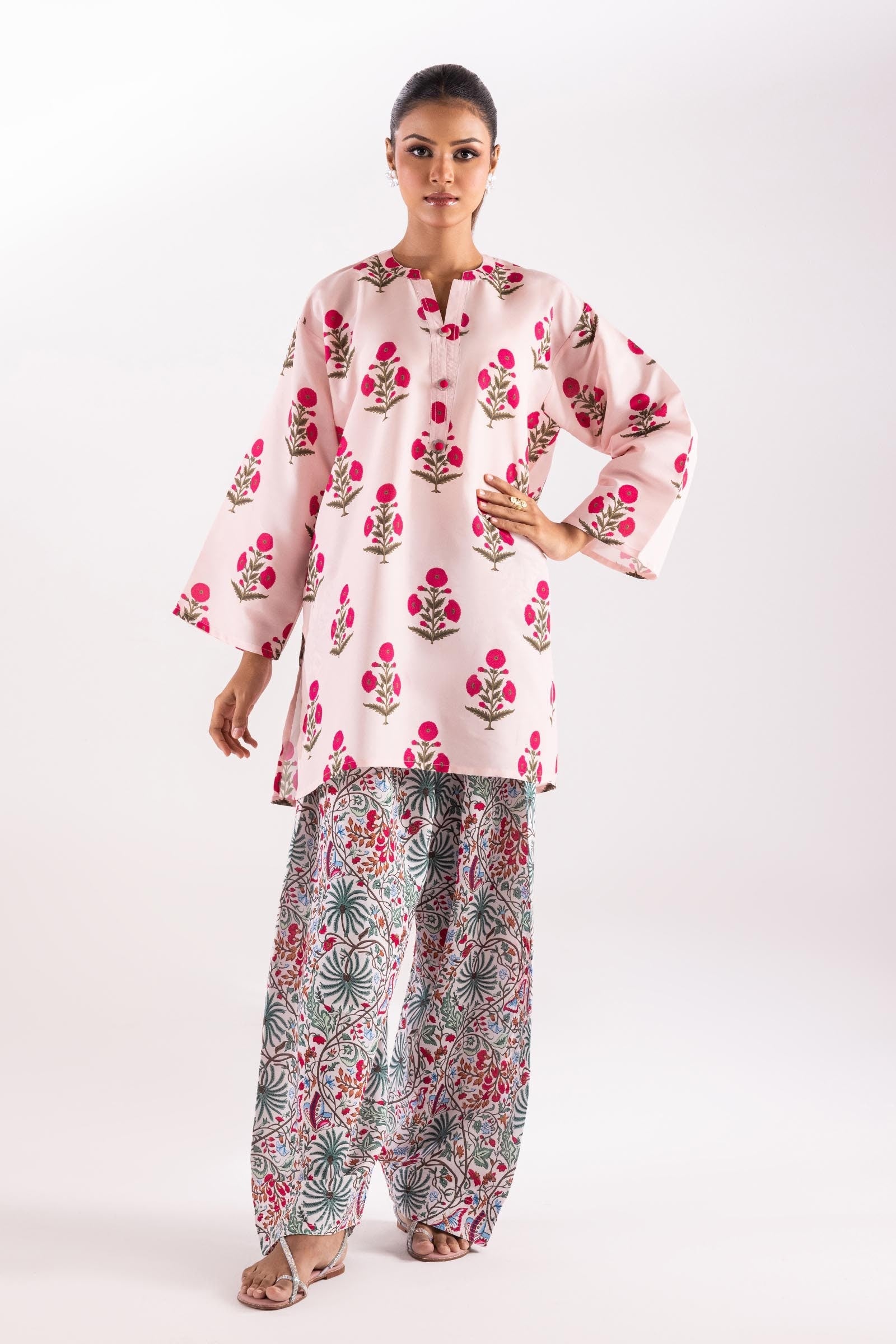 DA-2039 MAROON EMBROIDERED KURTA WITH DUPATTA