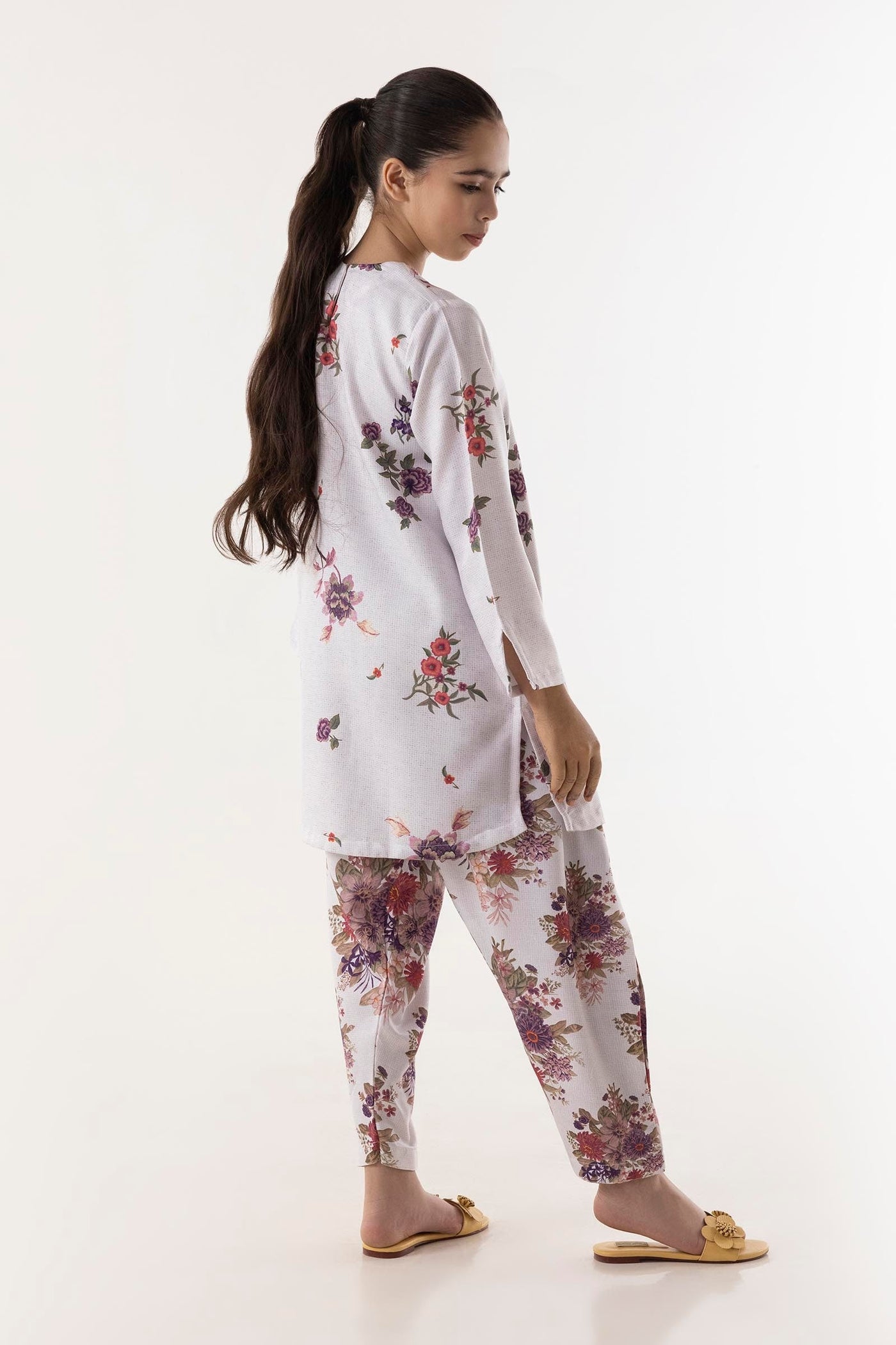 https://cdn.shopify.com/s/files/1/0740/1753/8280/files/ss25gbsp159_2_73605251-13cb-4da1-b5ab-5079d3a0ea2e.jpg?v=1756730869