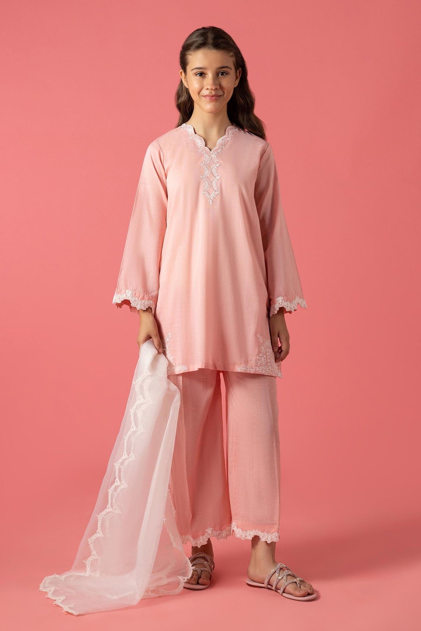 https://cdn.shopify.com/s/files/1/0740/1753/8280/files/ss25gsge205_1.jpg?v=1756730829