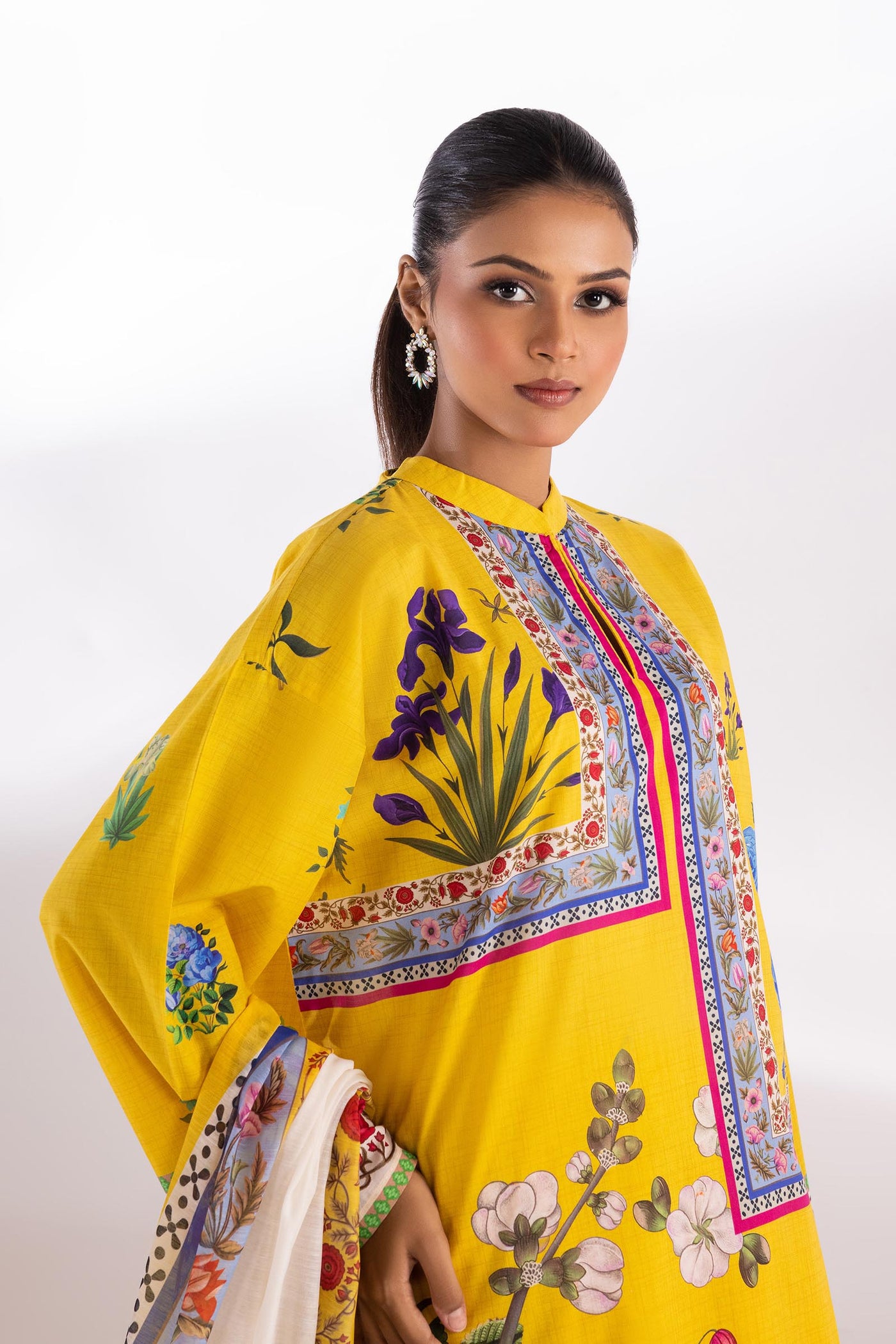 https://cdn.shopify.com/s/files/1/0740/1753/8280/files/ss25mhy107b_2.jpg?v=1756730804
