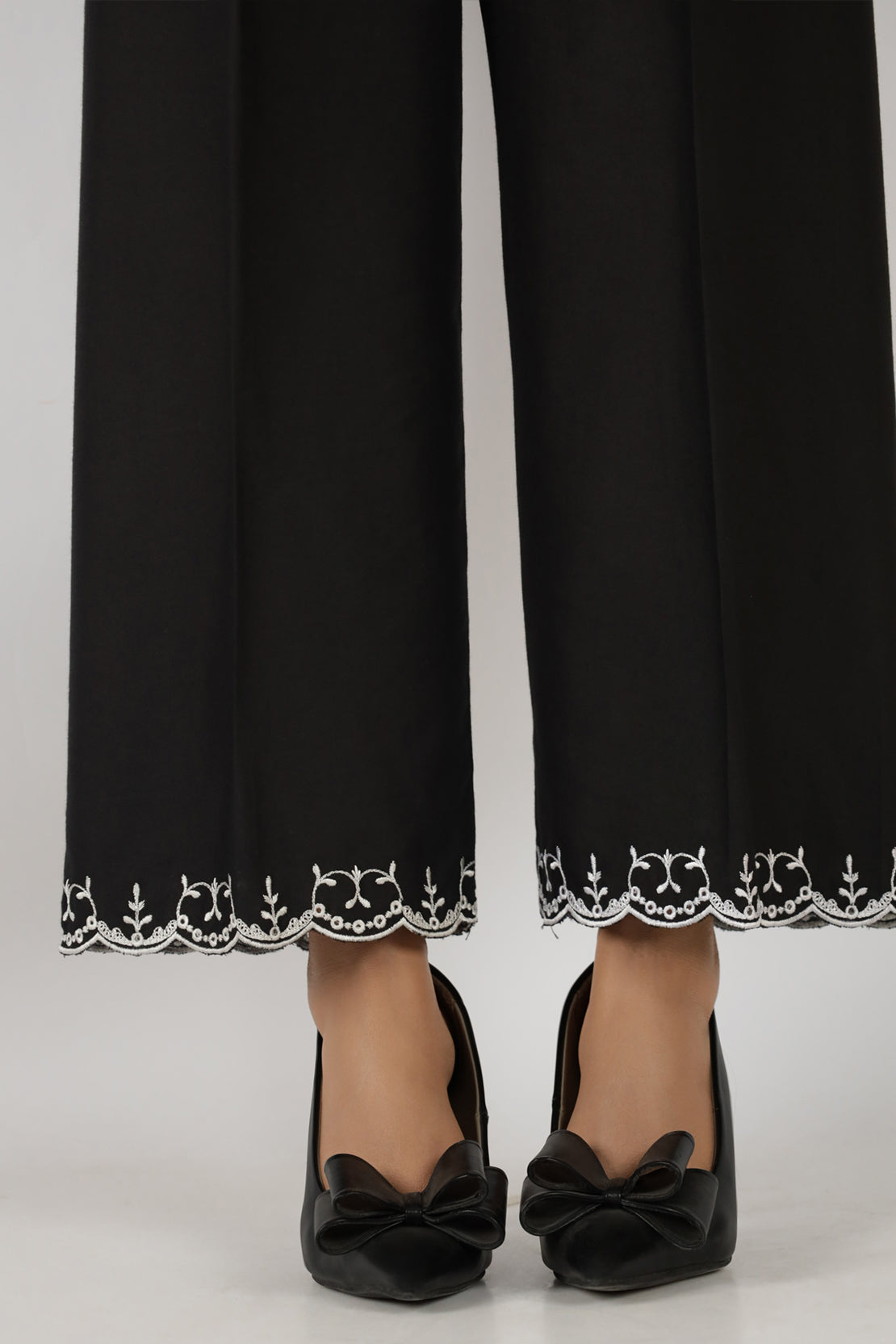 Embroidered Cotton Pant58587