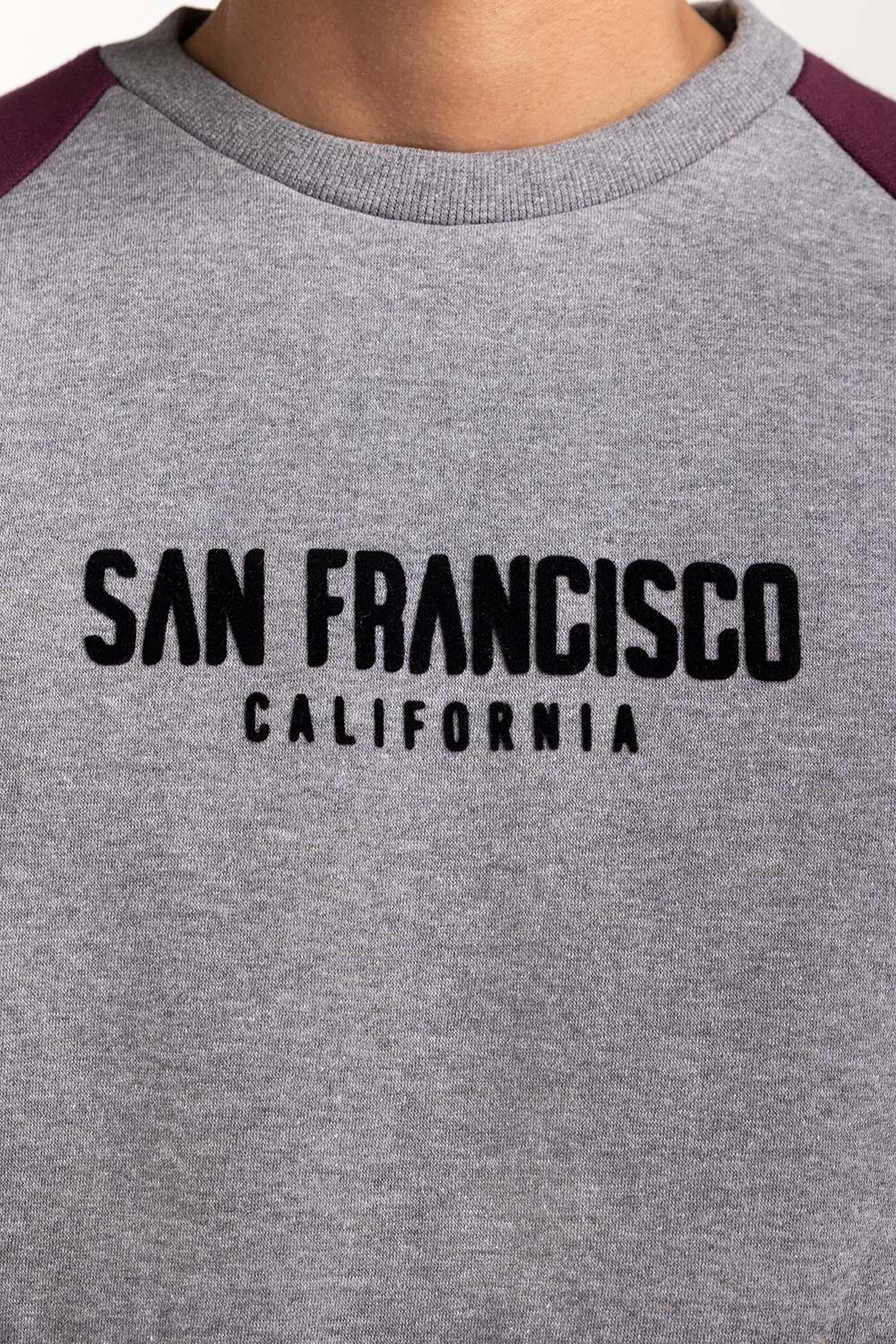 Sweatshirt