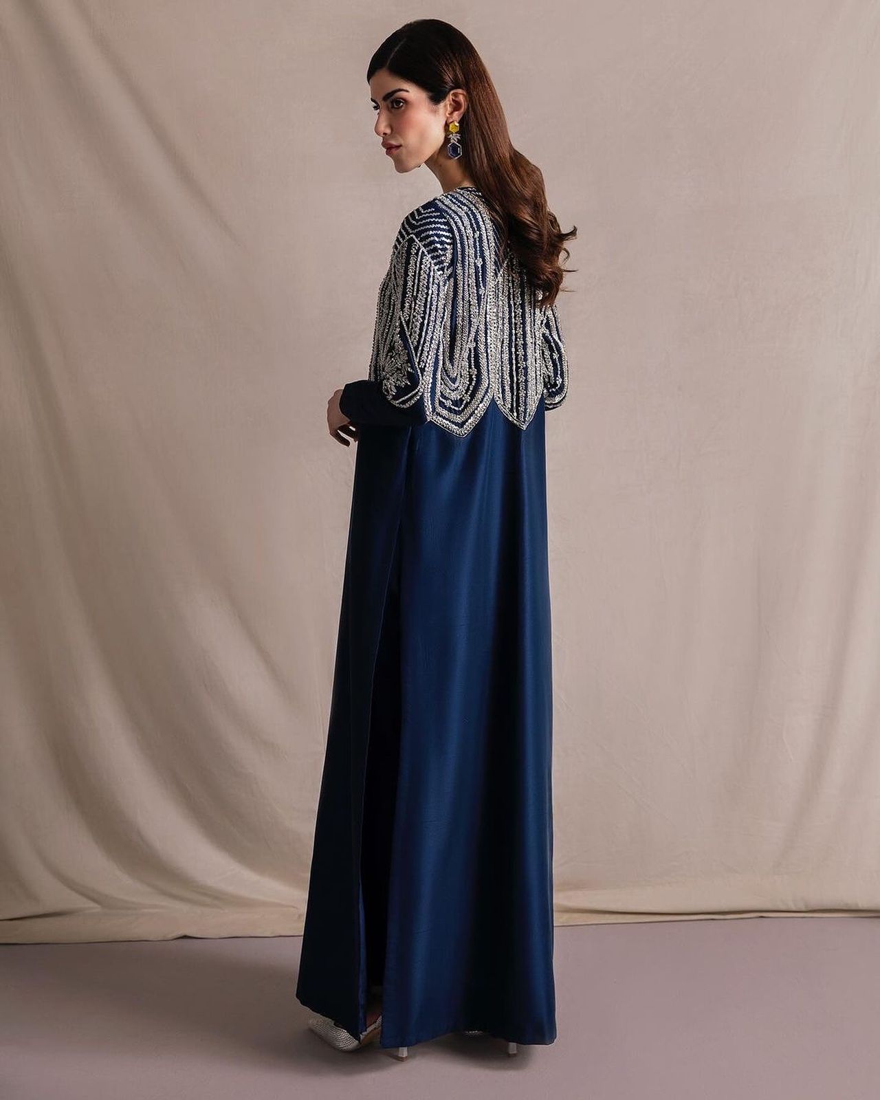 https://cdn.shopify.com/s/files/1/0923/1931/8403/files/sylvie-navy-hues-by-alizay-saad-834208_505b712e-9801-4762-8898-c1a28a35c307.jpg?v=1756725115