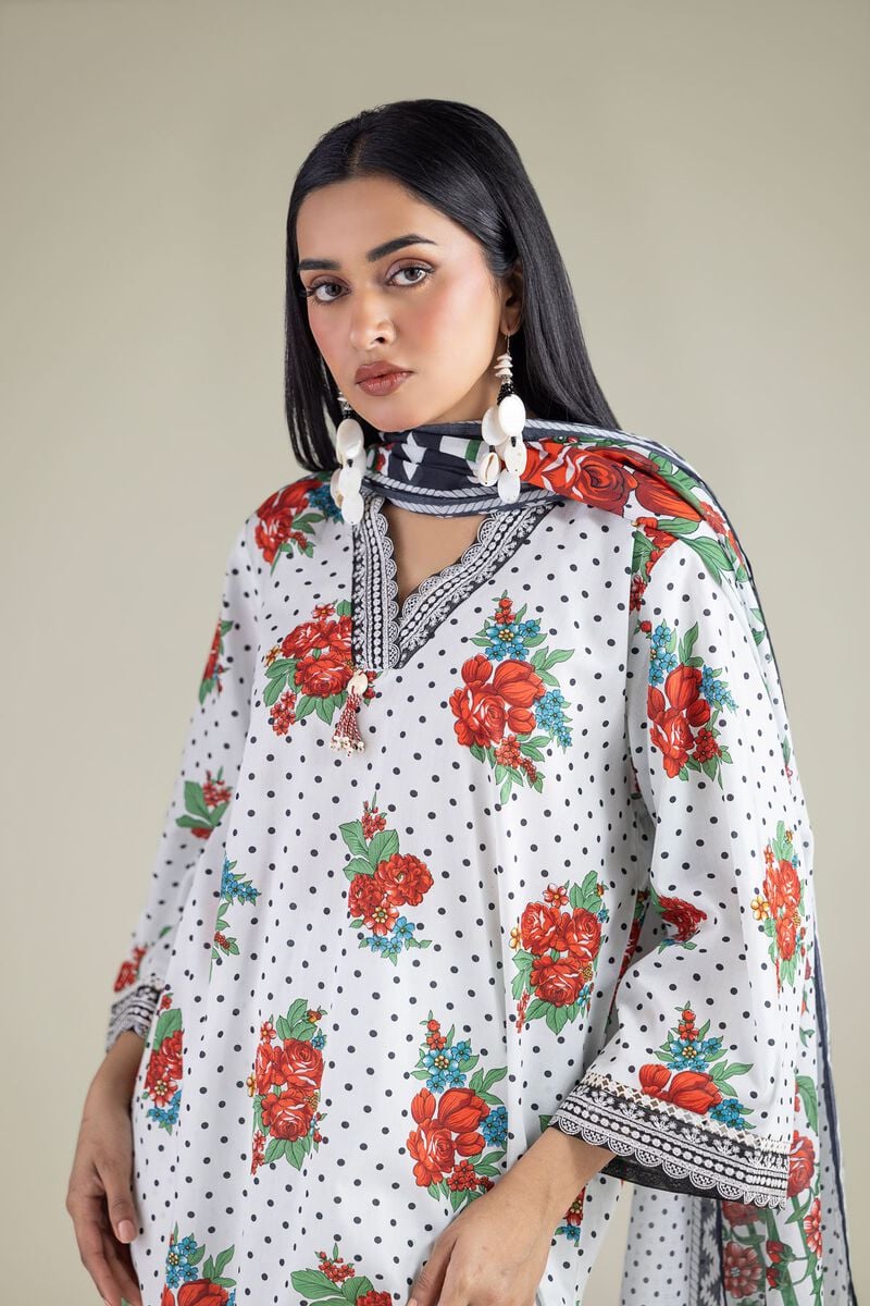 Tailored Lawn Set