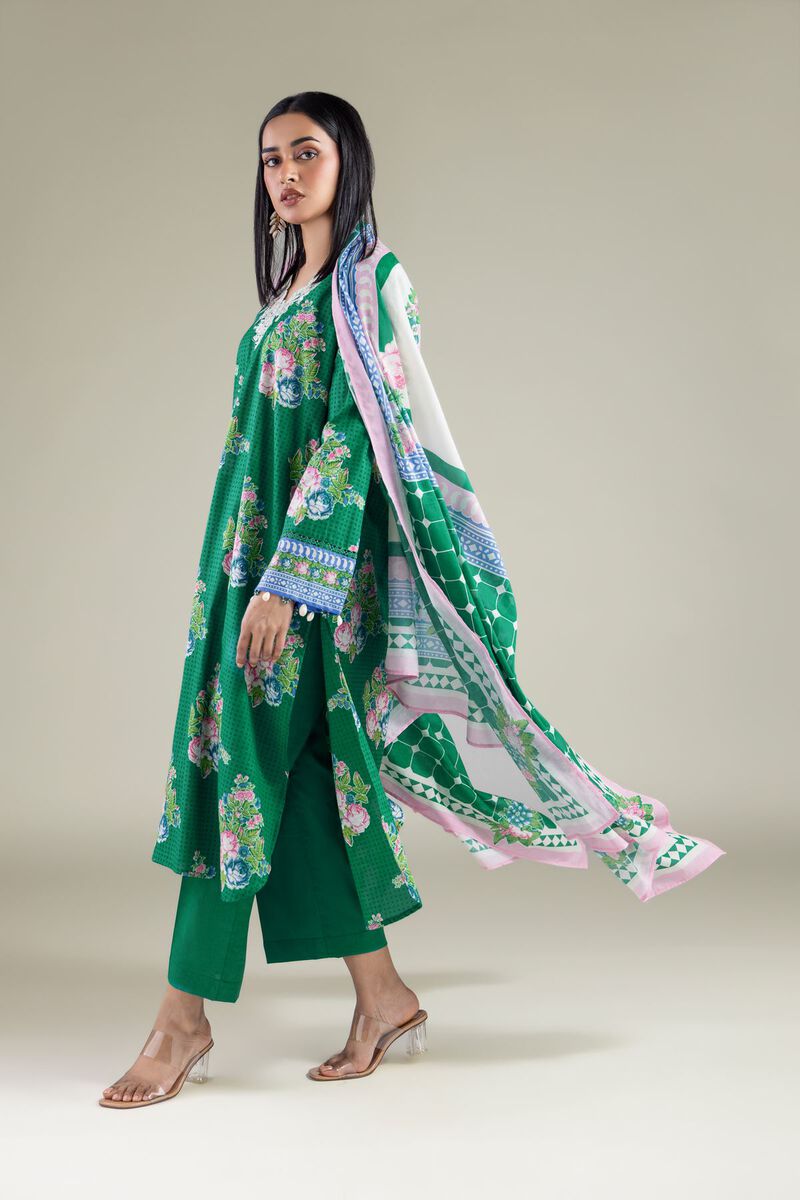 Tailored Lawn Set