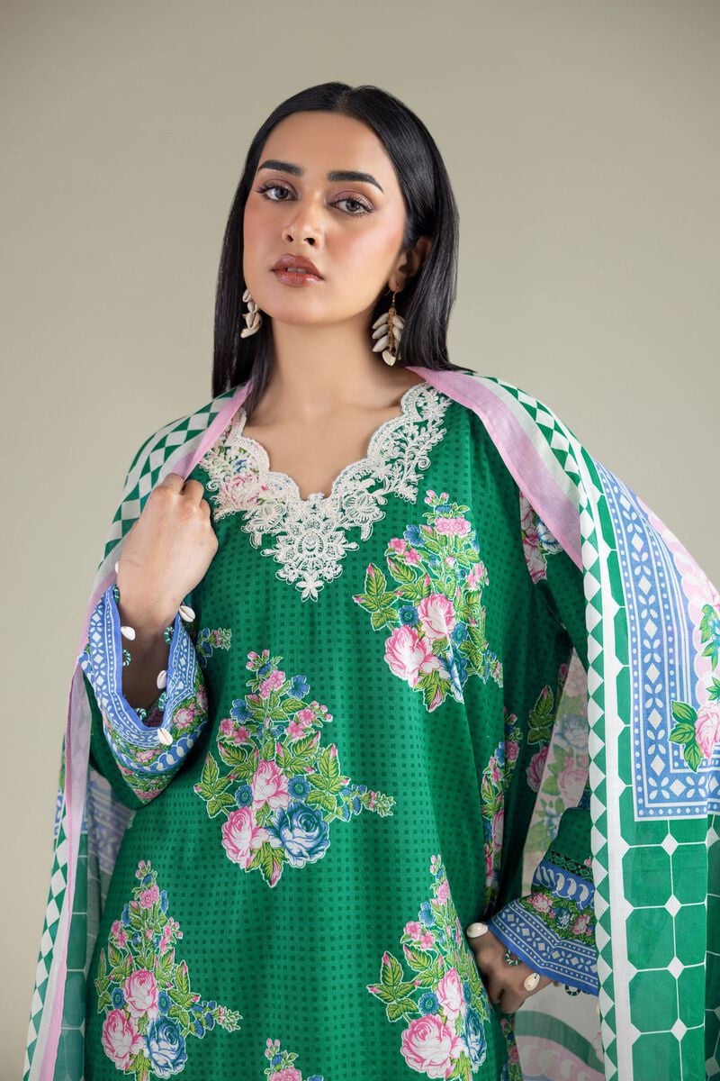 Tailored Lawn Set