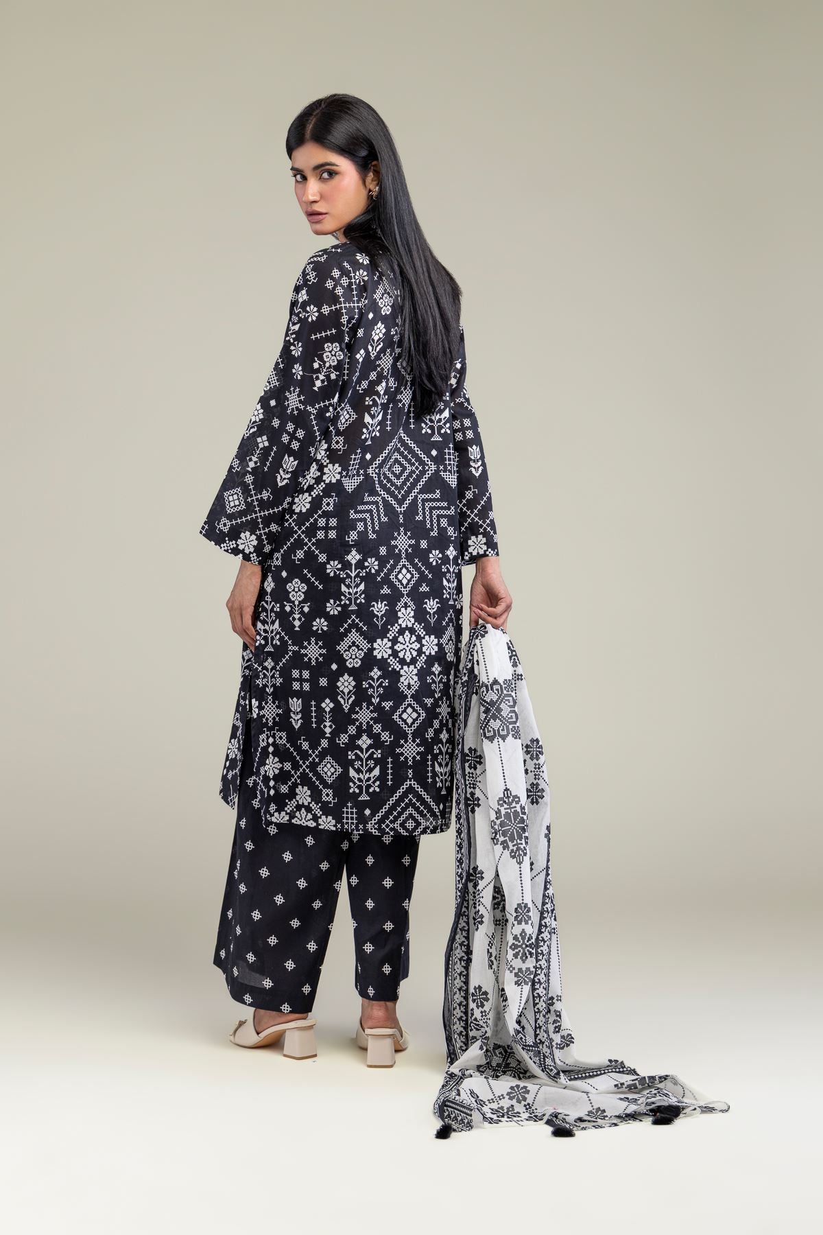 3-Piece Tailored Lawn