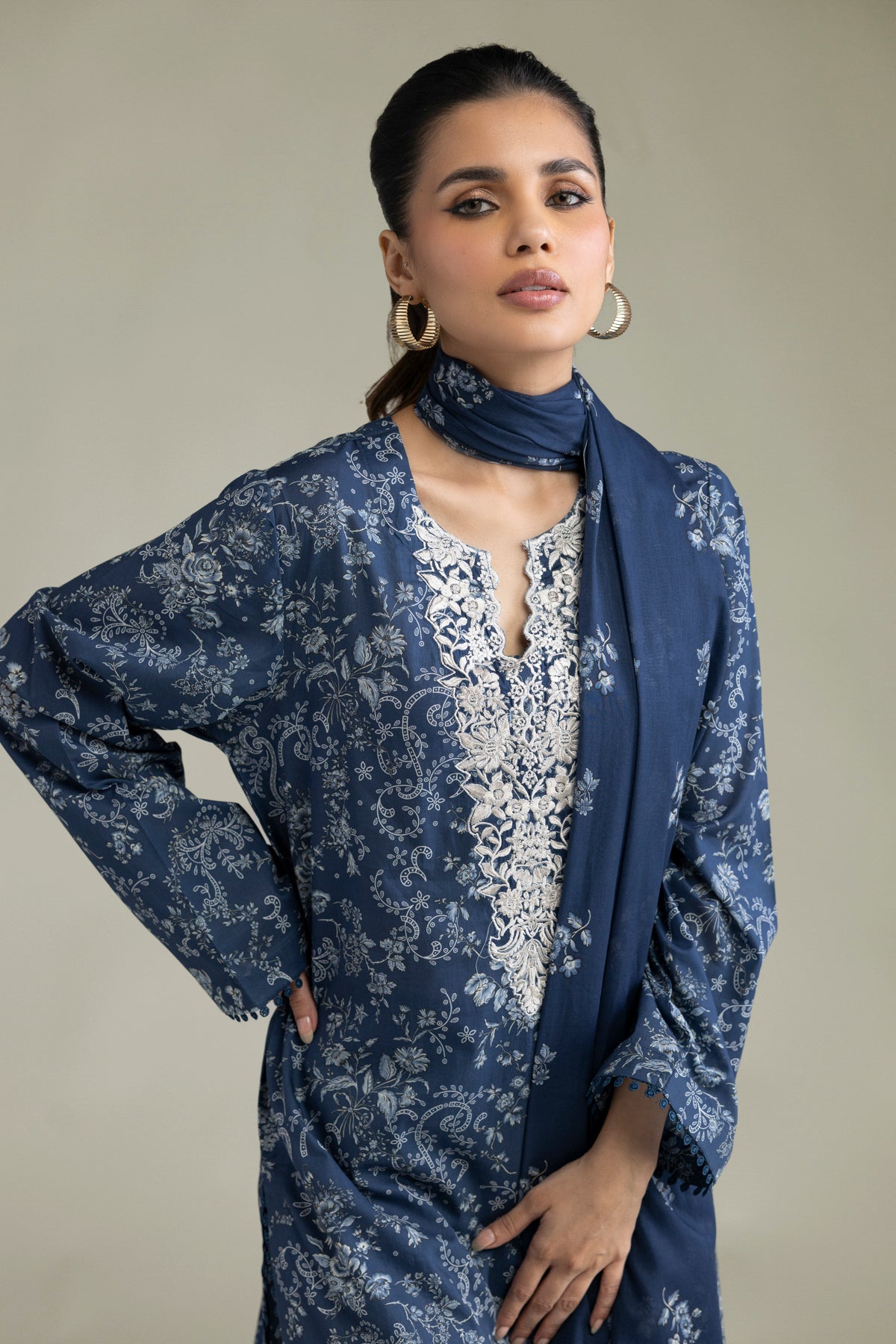 Lawn 3-Piece Tailored