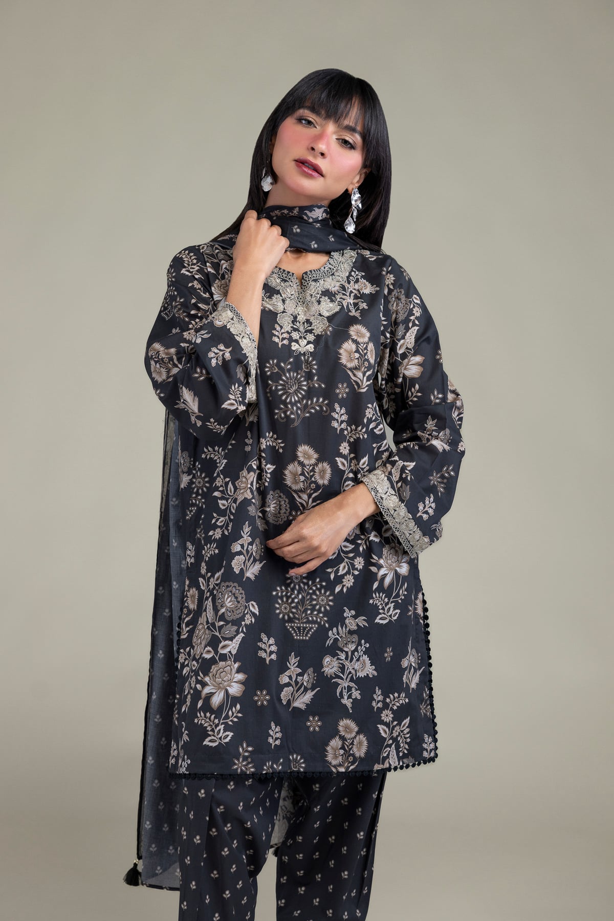 Lawn 3-Piece Tailored