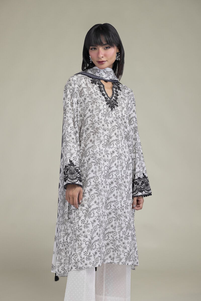 Tailored 3-Piece Lawn