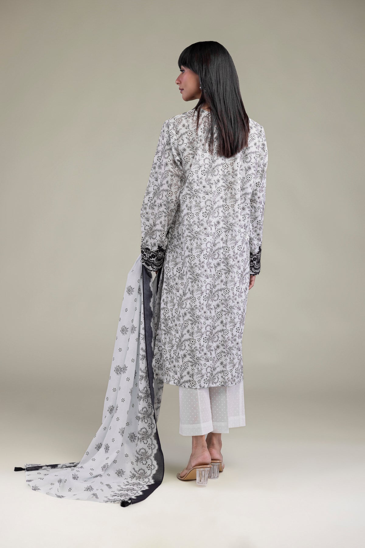 Tailored 3-Piece Lawn