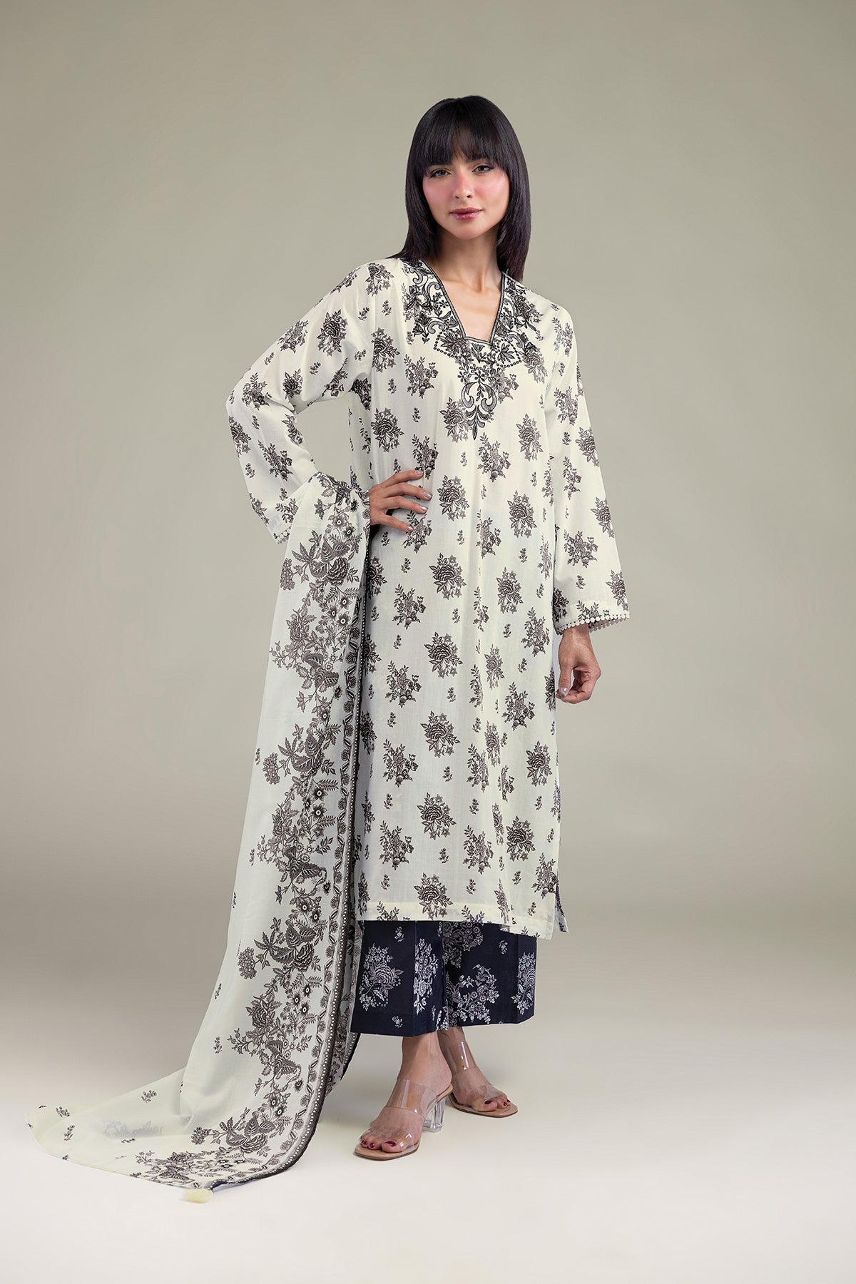 Tailored 3-Piece Lawn