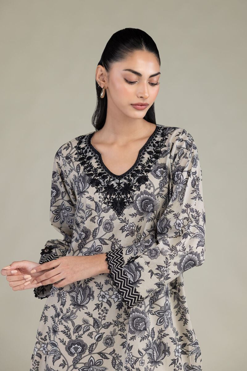 Tailored 2 Piece T-A11-26-217FH2-VG