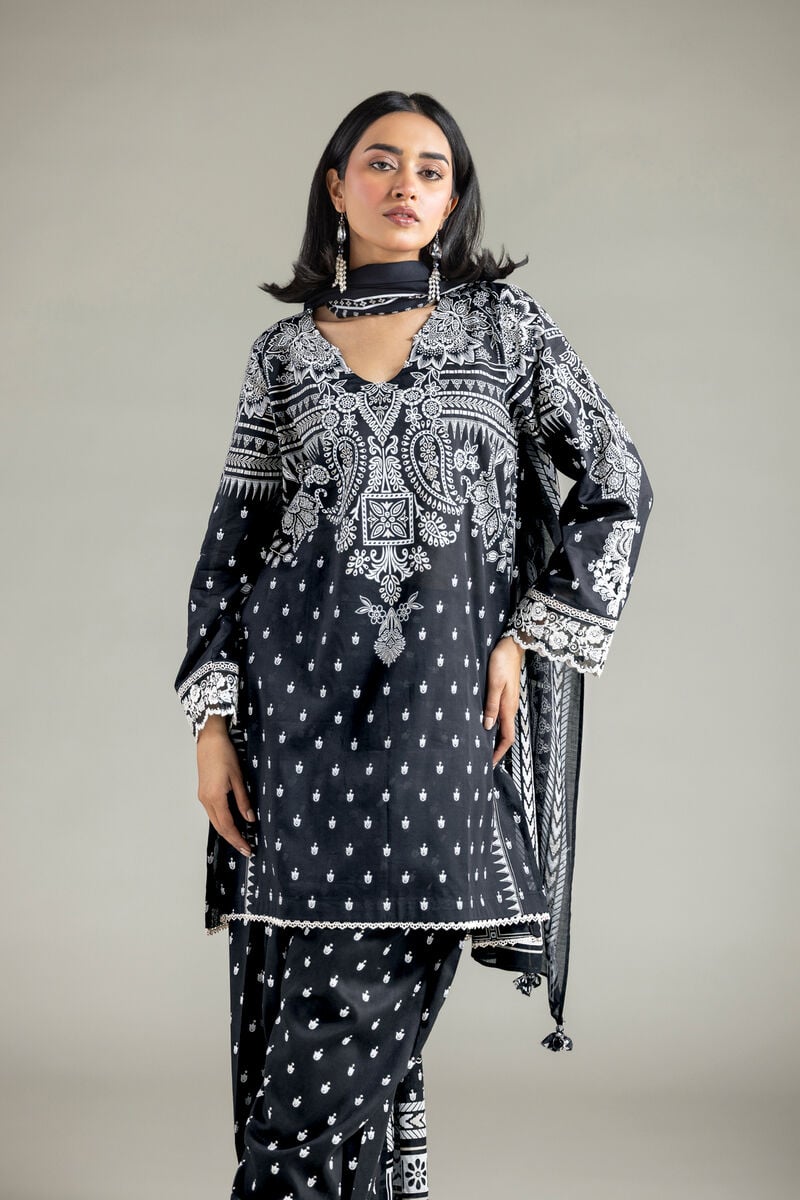 Tailored Lawn Set