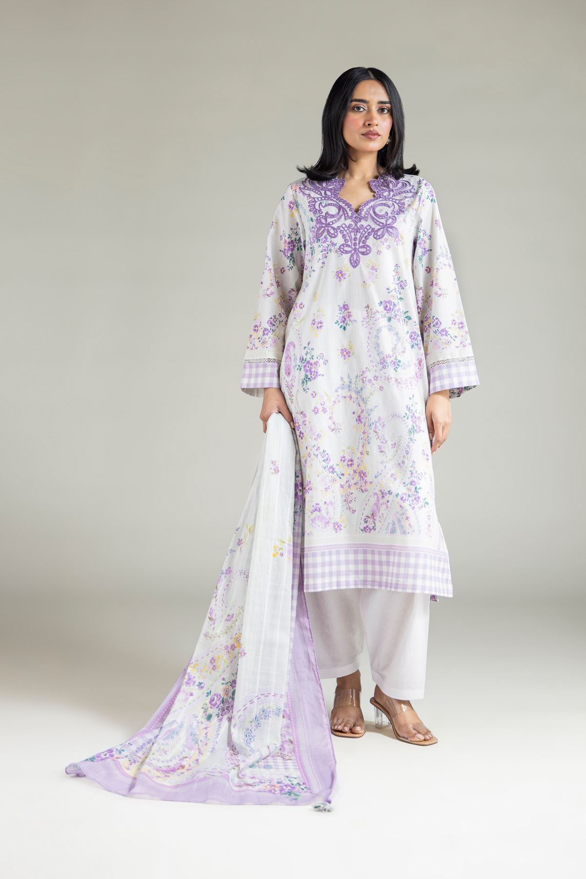 Tailored Lawn Set