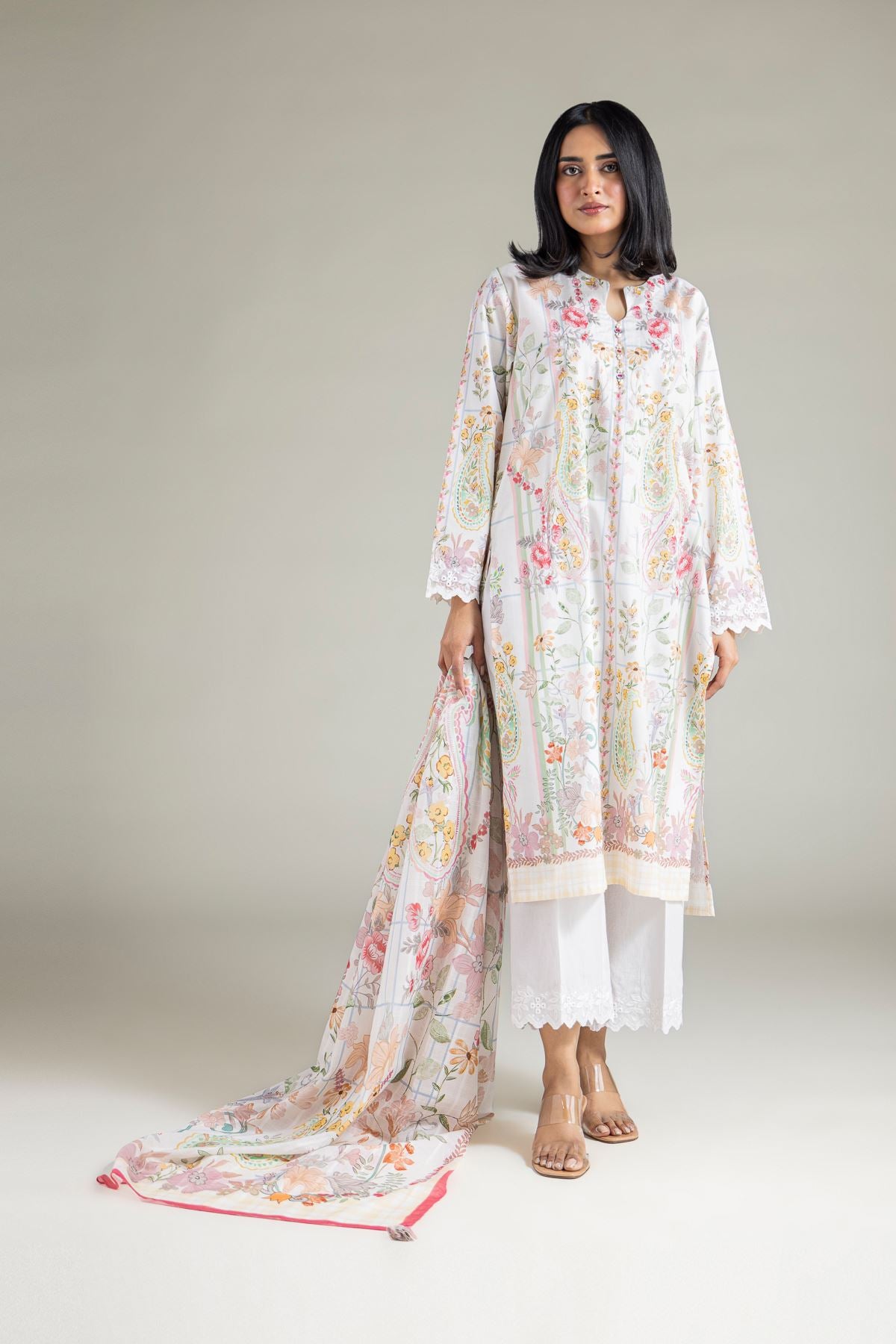 Tailored Lawn Set