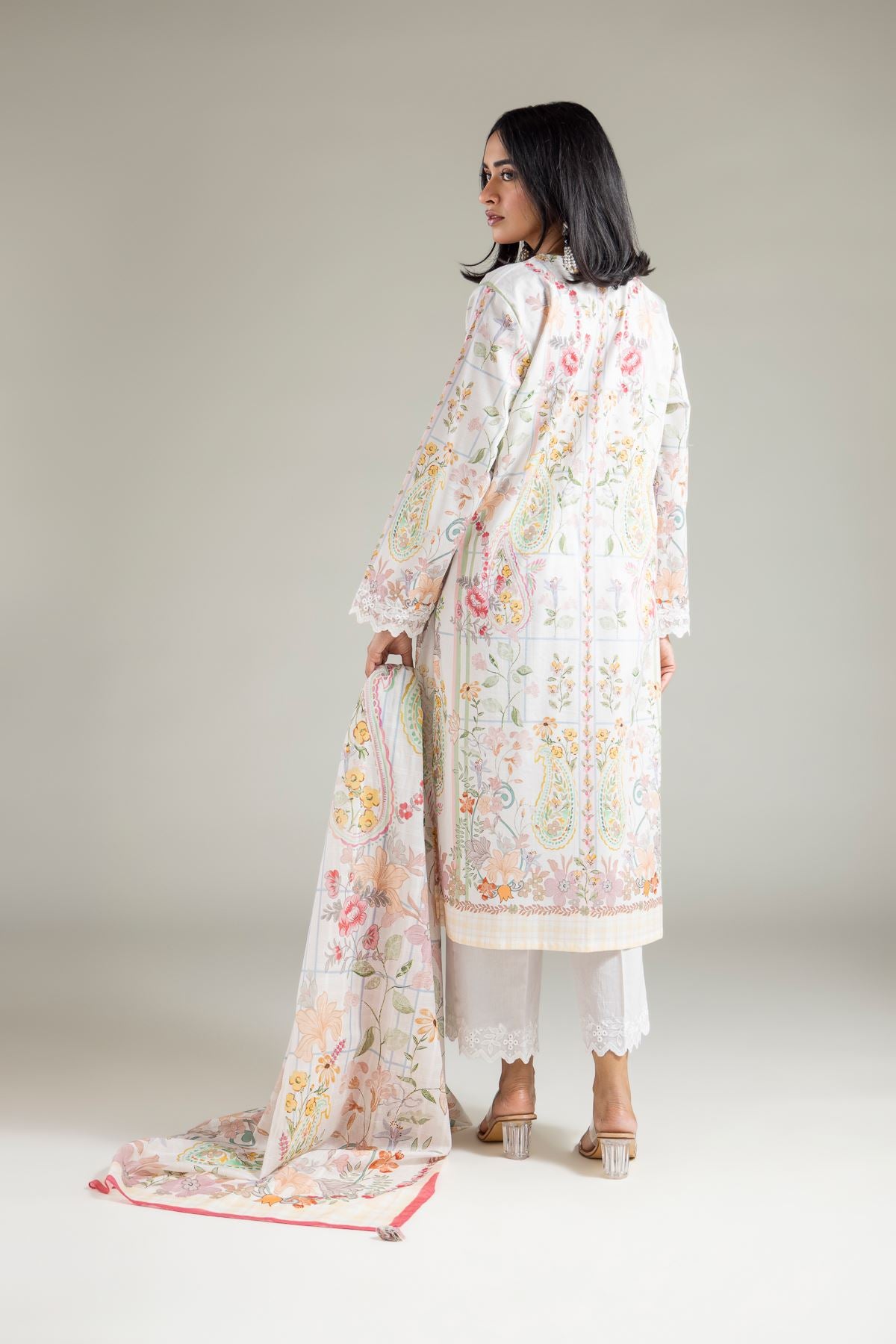 Tailored Lawn Set