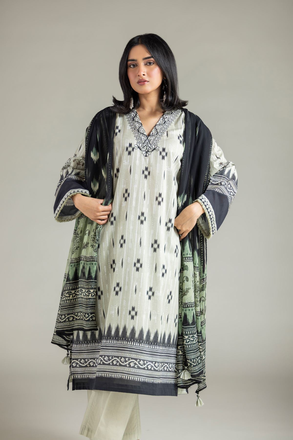 Lawn 3-Piece Outfit