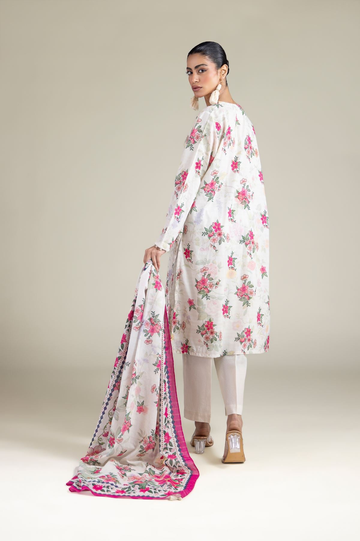 Tailored Floral Set