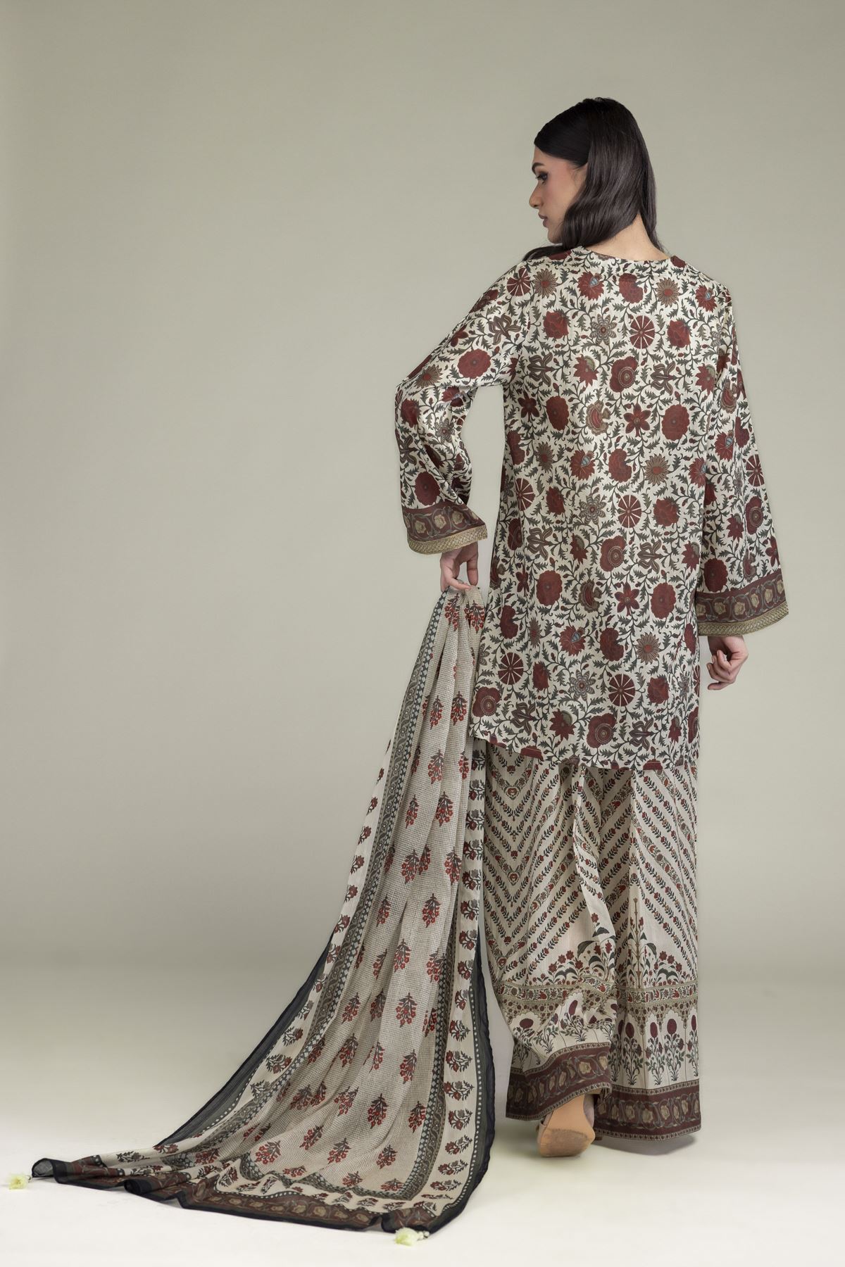 Tailored 3-Piece Lawn