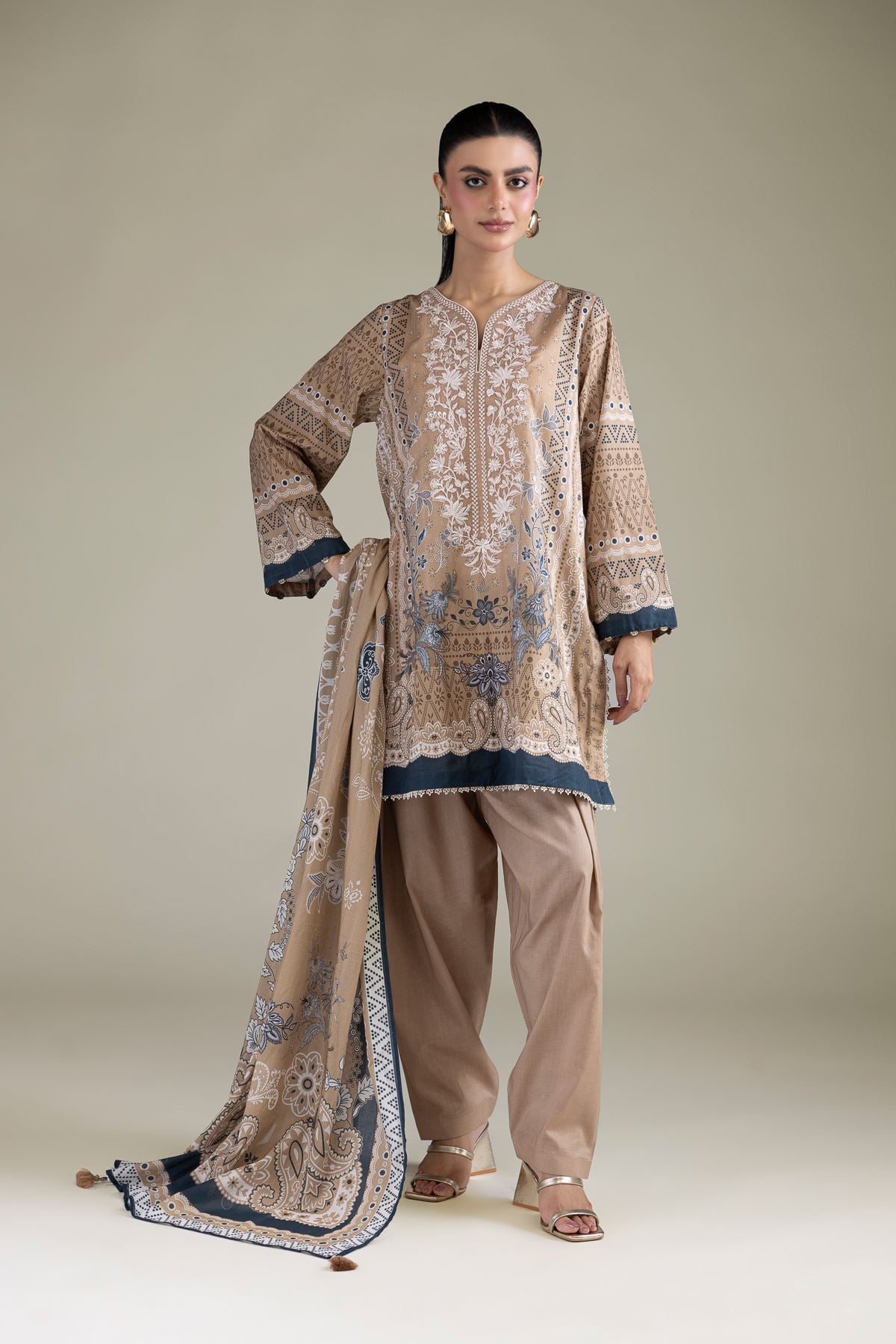 Lawn 3-Piece Tailored