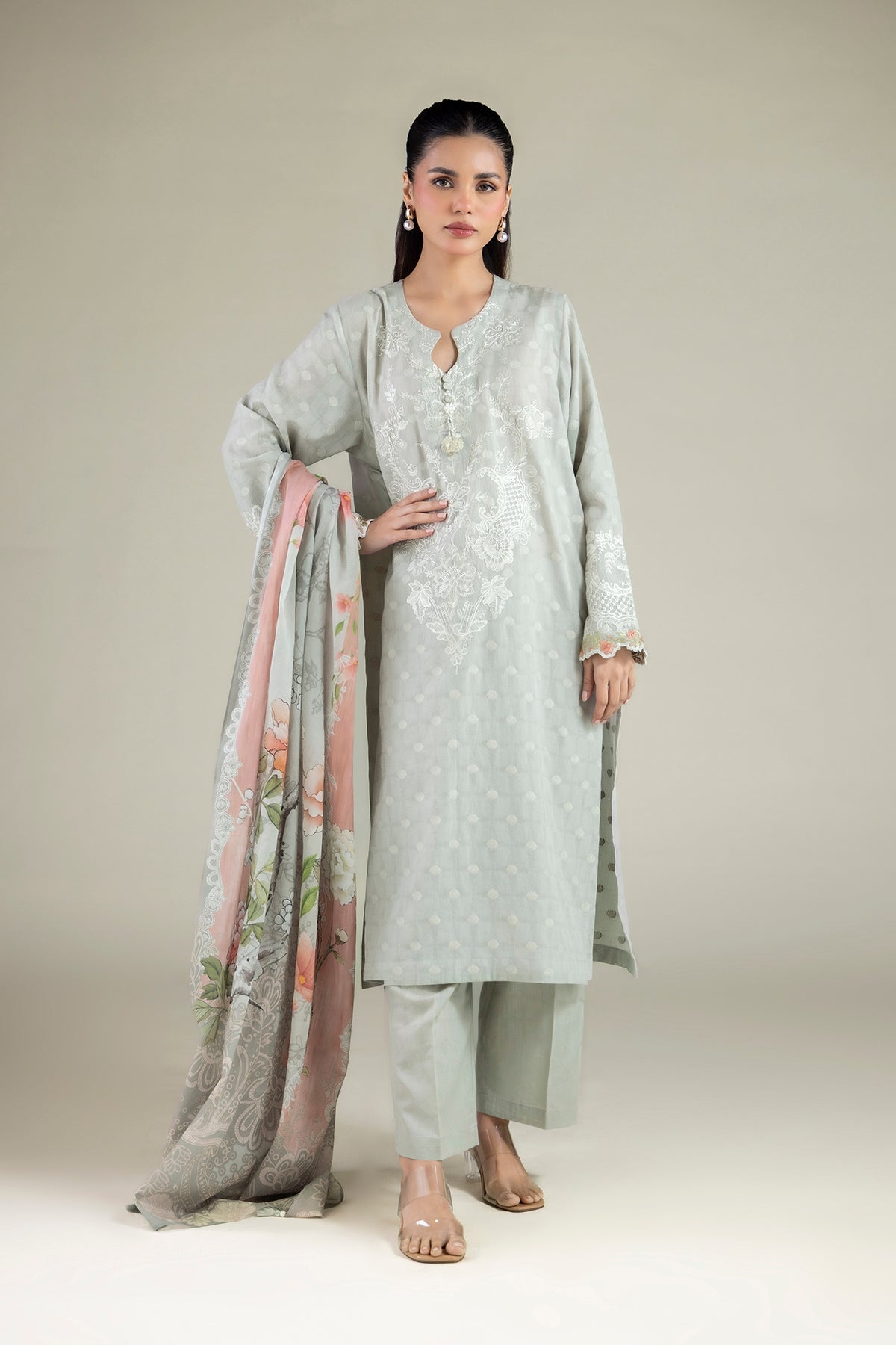 Tailored 3-Piece Broshia