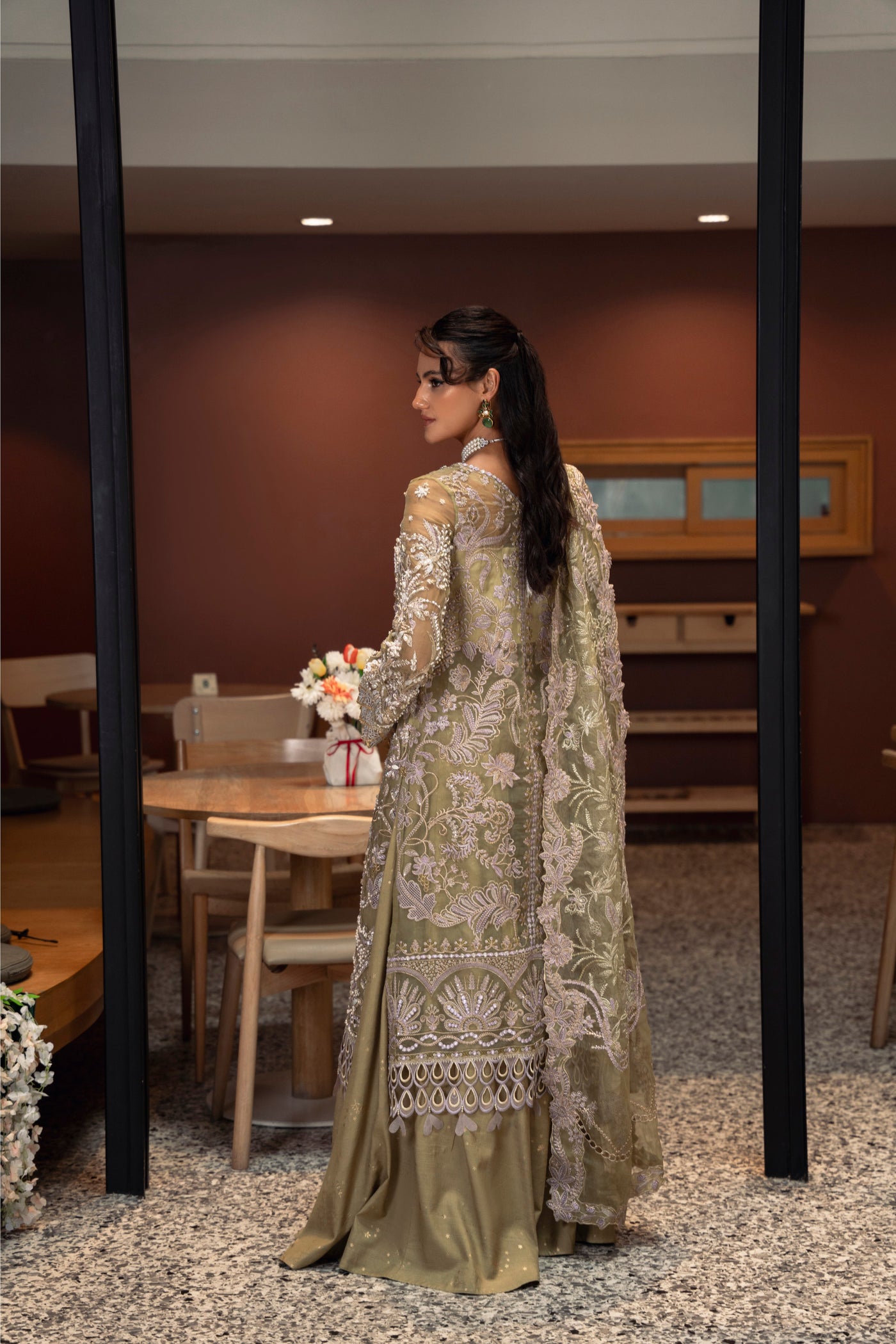 https://cdn.shopify.com/s/files/1/0523/4327/5696/files/taisha-organza--raw-silk-olive-green-dress-mysie-6.jpg?v=1761129140