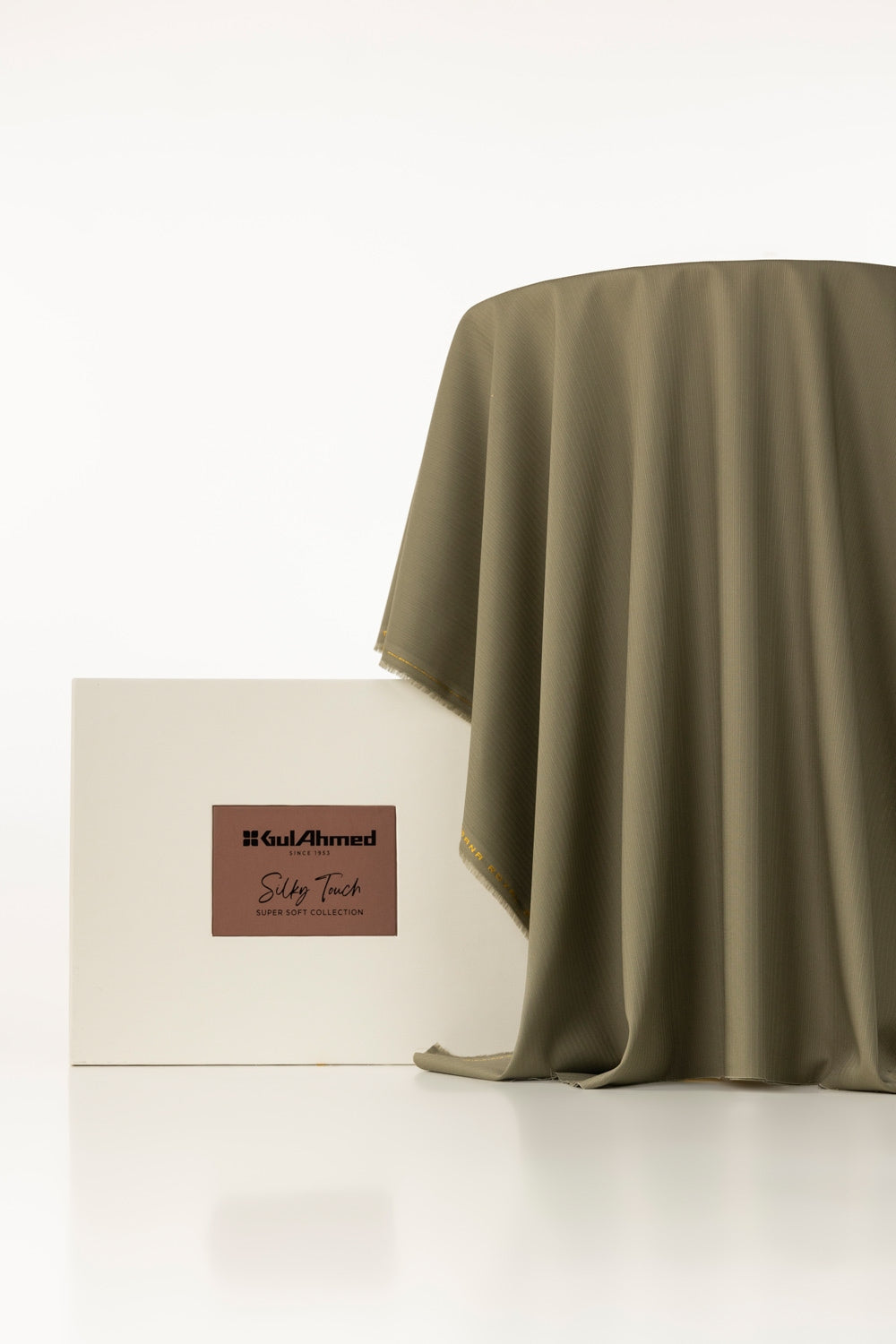 Tanabana Royal Hb 10 Unstitched Fabric Cotton With Gift Box