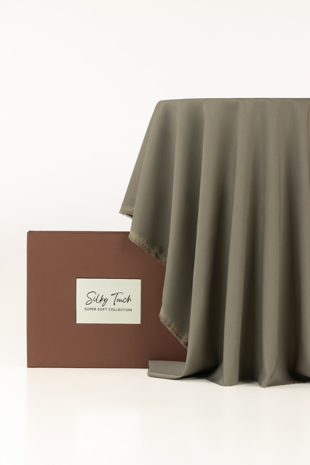 Tanabana Royal Hmb 02 Unstitched Fabric Cotton With Gift Box