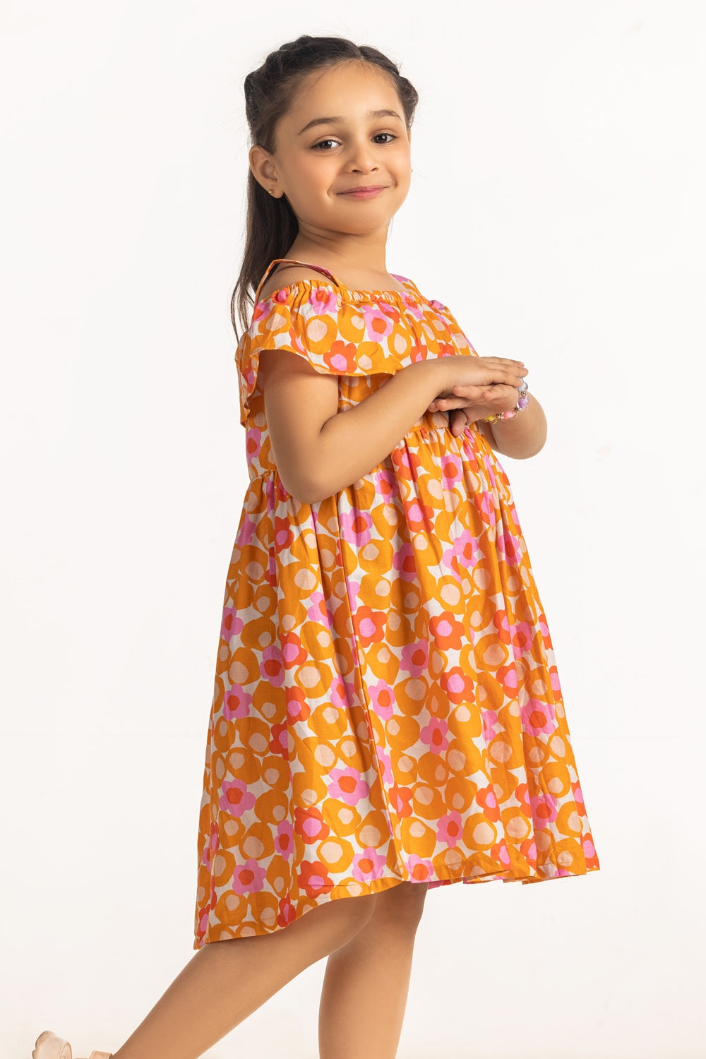 https://cdn.shopify.com/s/files/1/0706/3253/8159/files/toddler-girls-dress-regular-fit-100_cotton-orange-summer-tg-drs-ss24-020-mood.jpg?v=1758455825