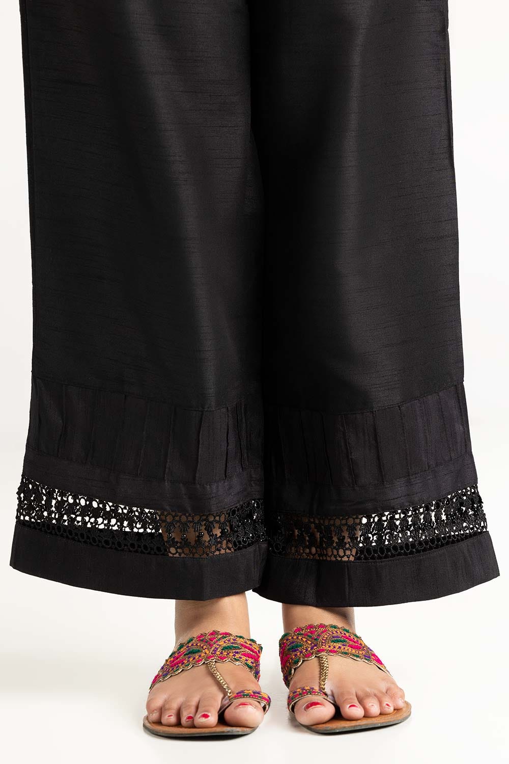 https://cdn.shopify.com/s/files/1/0706/3253/8159/files/tr-22-132_black_1.jpg?v=1758377550