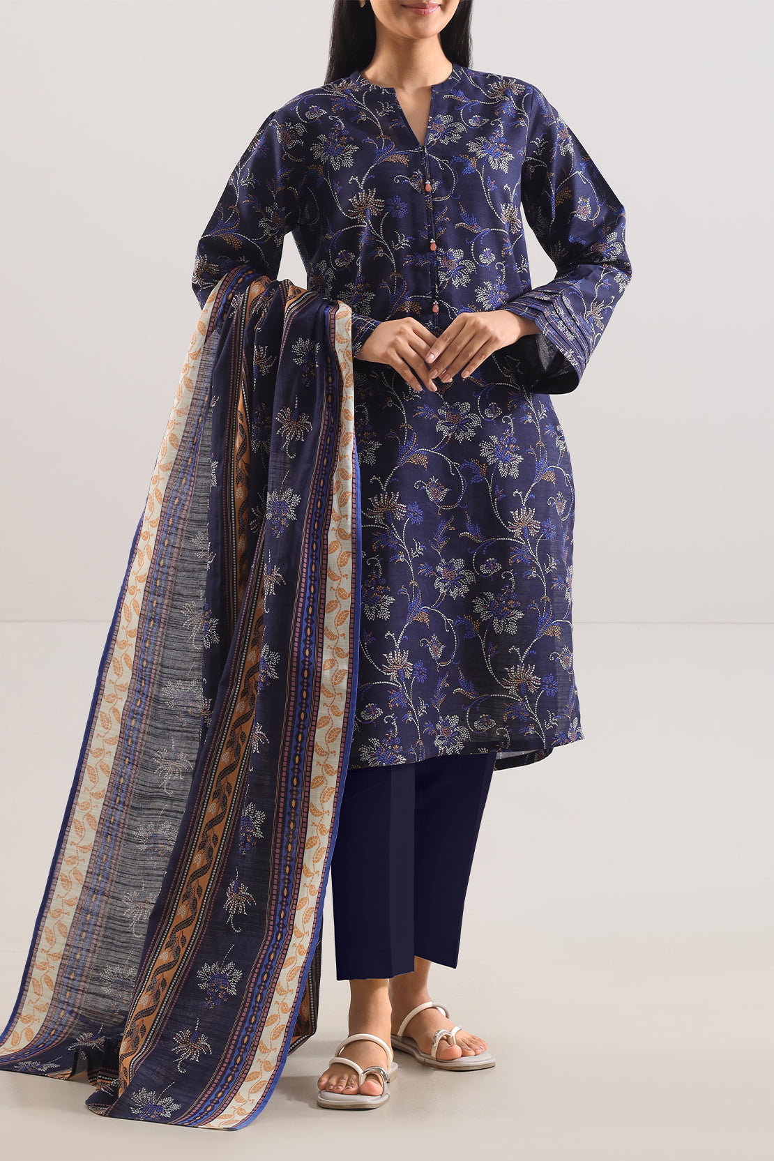 Unstitched Printed Cotton Khaddar 3 Piece114076