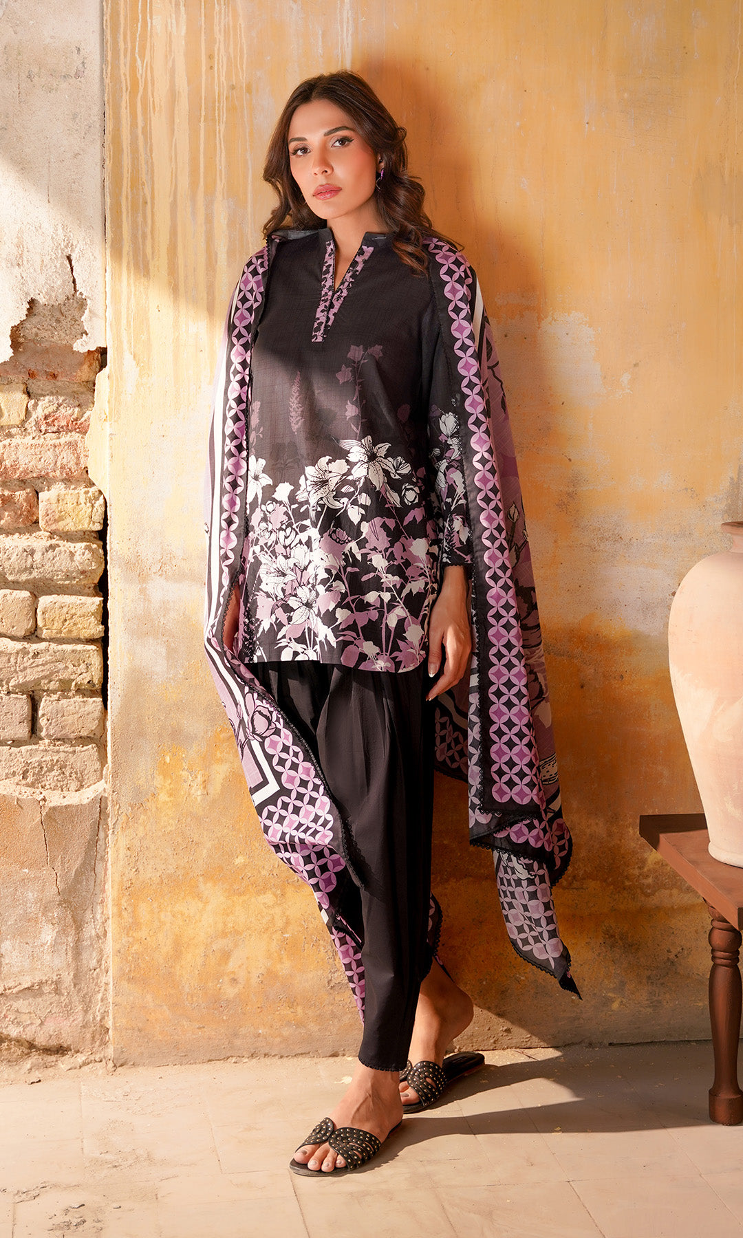 Obsidian Iris (RTW)