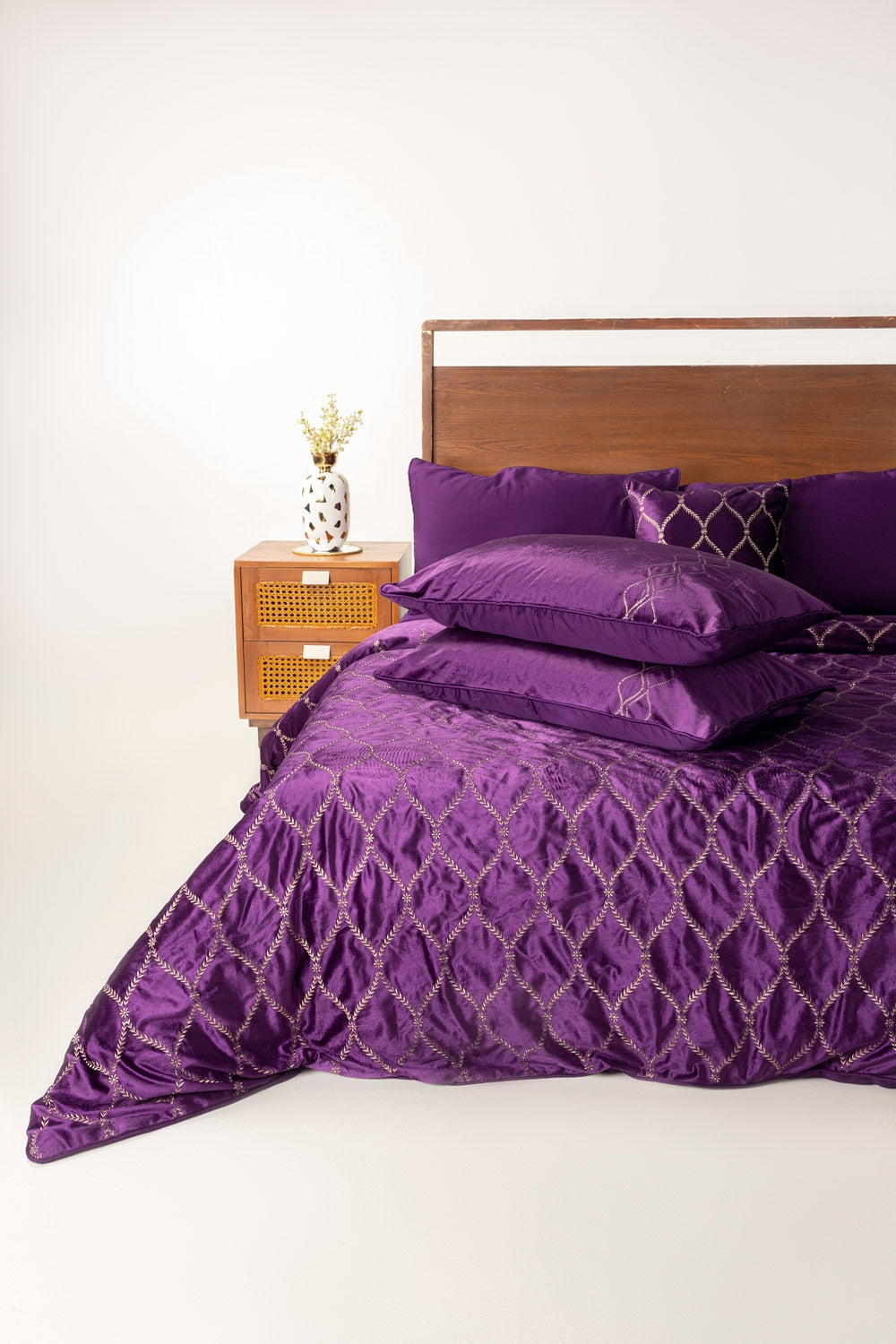 Vb-003 Velvet Complete Bed Set