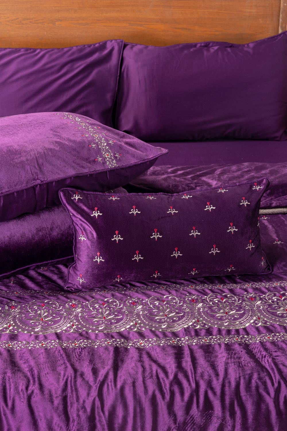 Vb-005 Velvet Complete Bed Set