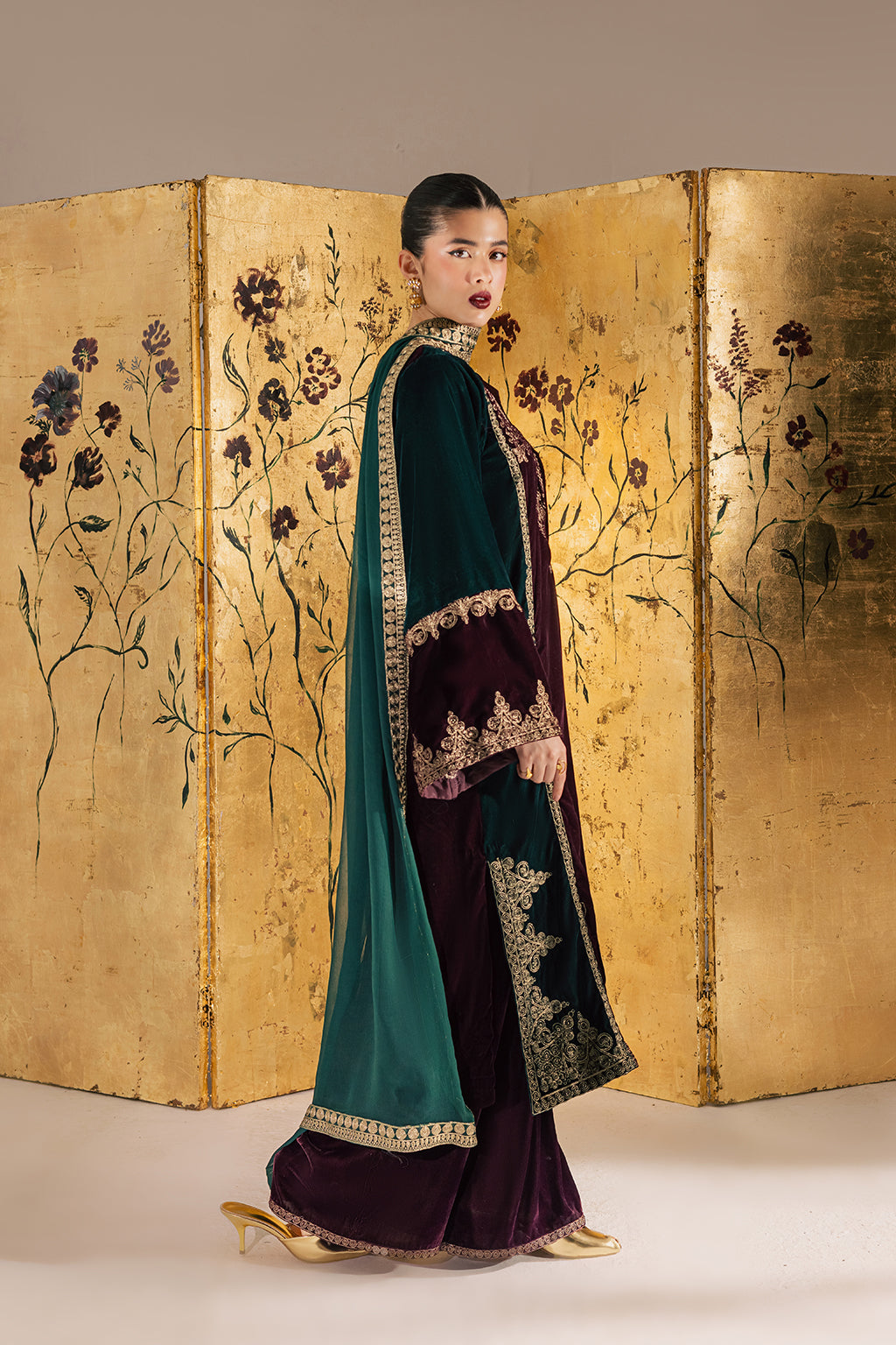https://cdn.shopify.com/s/files/1/0019/7217/4947/files/velvetmuseproductlisting_0026_1C0A1077.jpg?v=1764583368