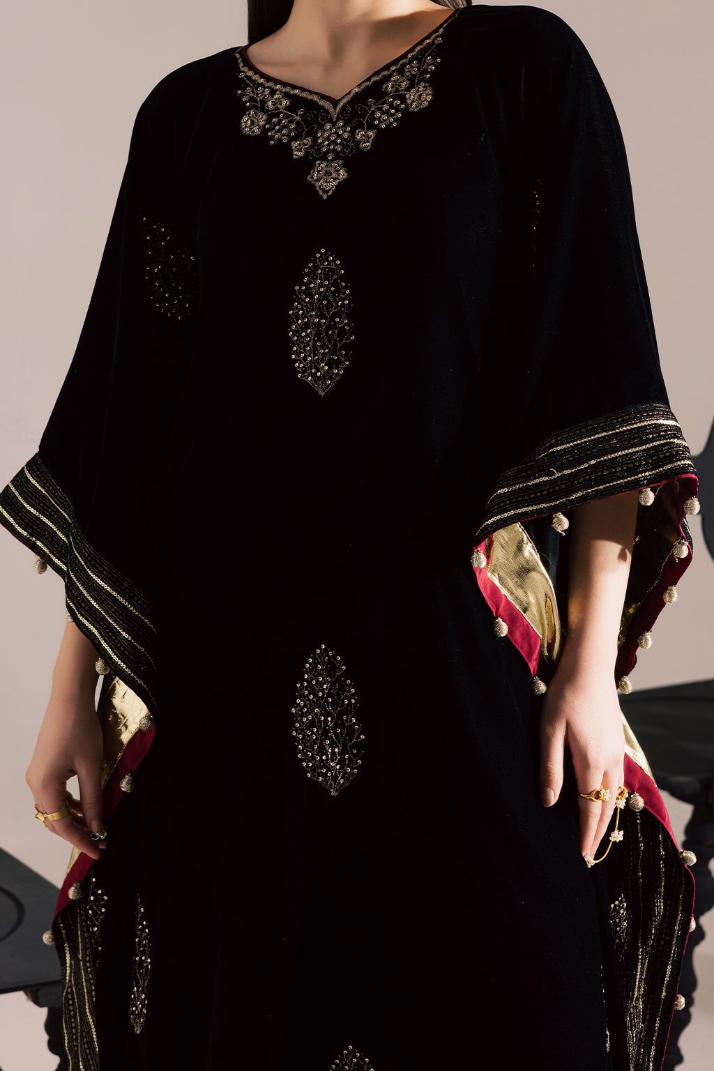 https://cdn.shopify.com/s/files/1/0019/7217/4947/files/velvetmuseproductlisting_0044_1C0A0610copy.jpg?v=1764583371