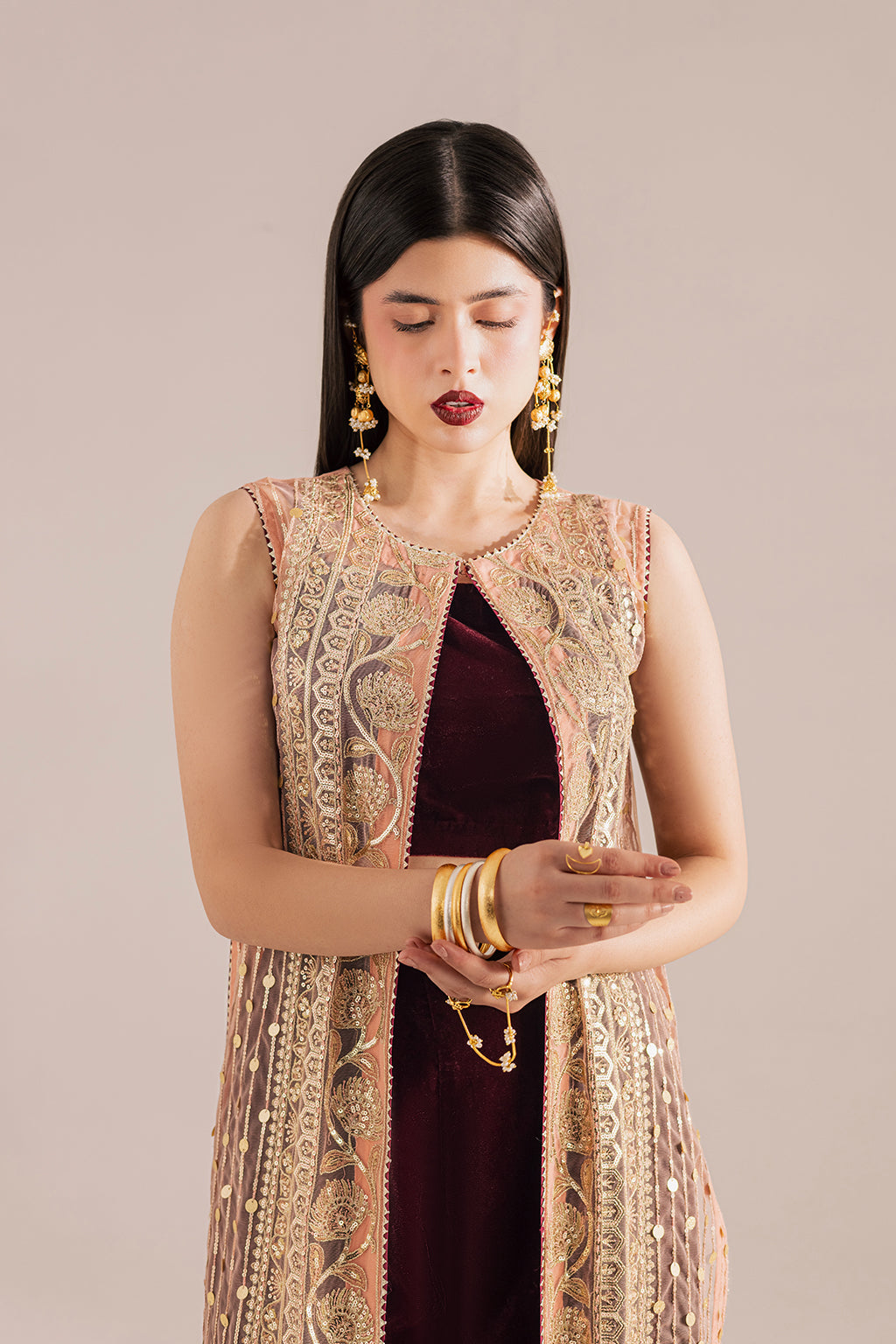 https://cdn.shopify.com/s/files/1/0019/7217/4947/files/velvetmuseproductlisting_0056_1C0A0246.jpg?v=1764583379