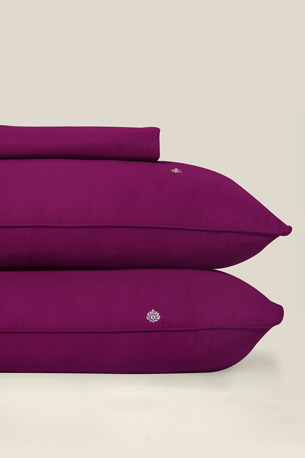 Vivid Violat-400 Embroidered Bed Sheet Set