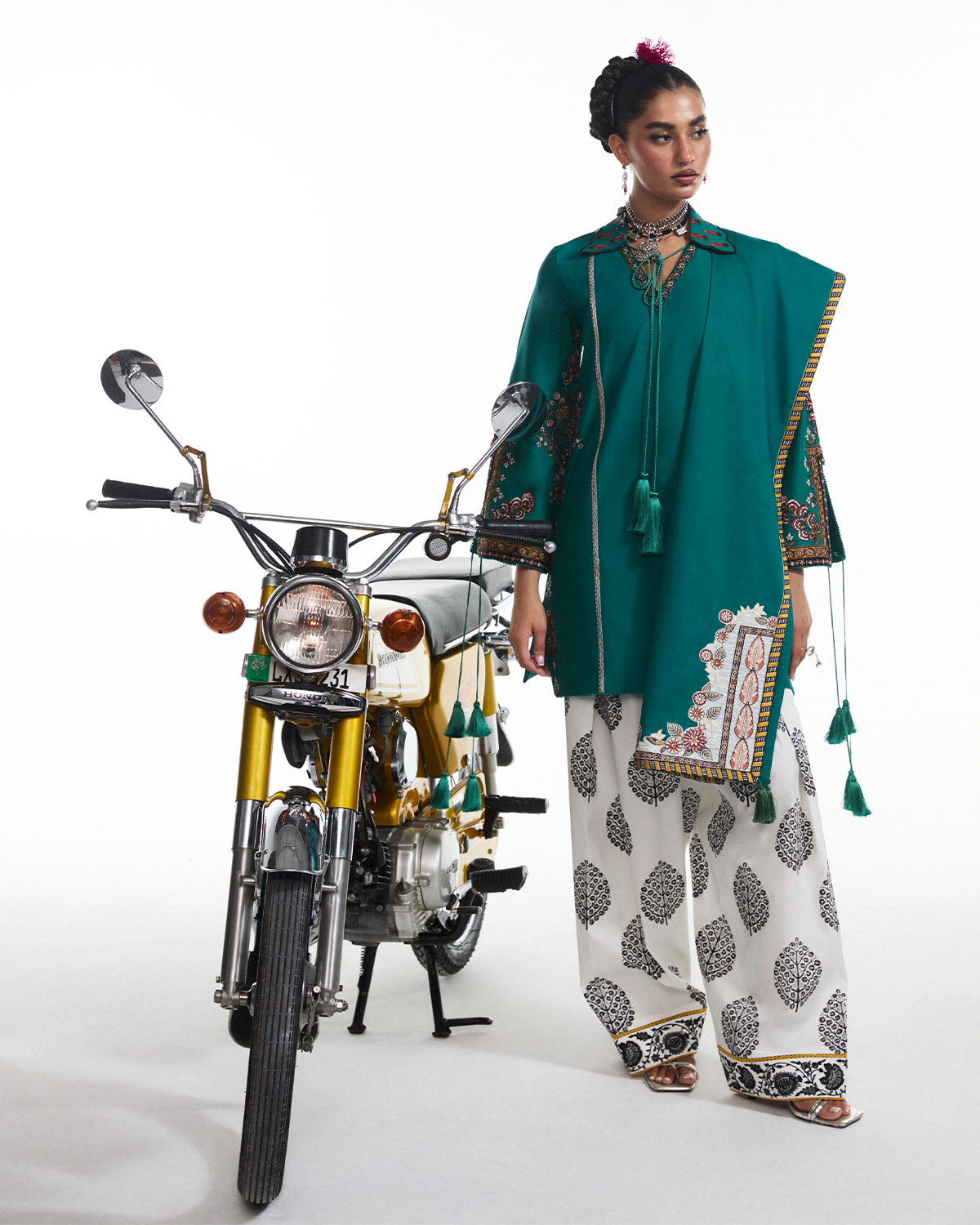 Cut & Sew Organza Dupatta (as shown)