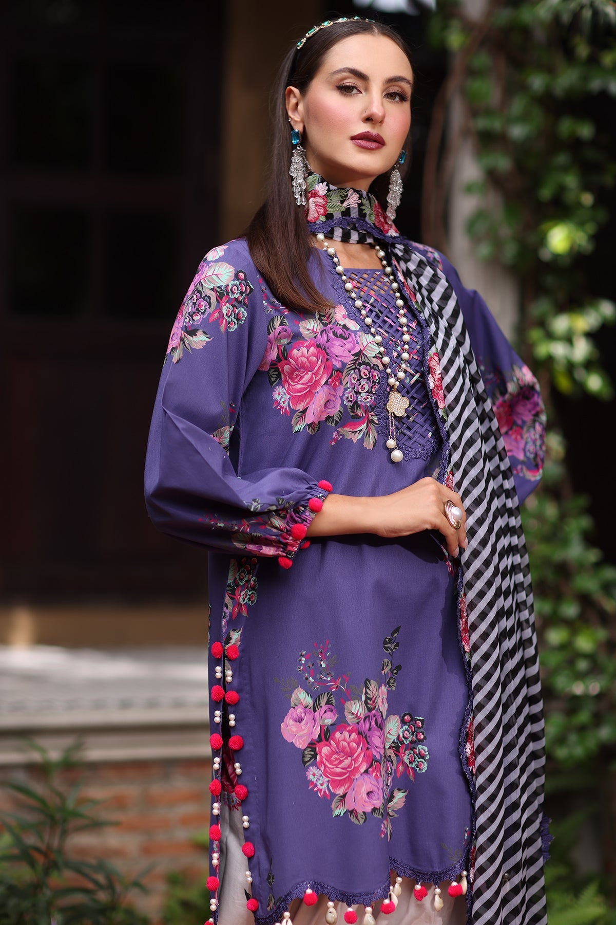 3-PC Unstitched Embroidered Lawn Collection CH6-09