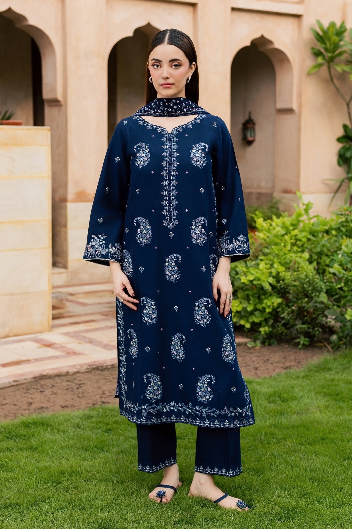 Becca 3Pc - Embroidered Khaddar Pret